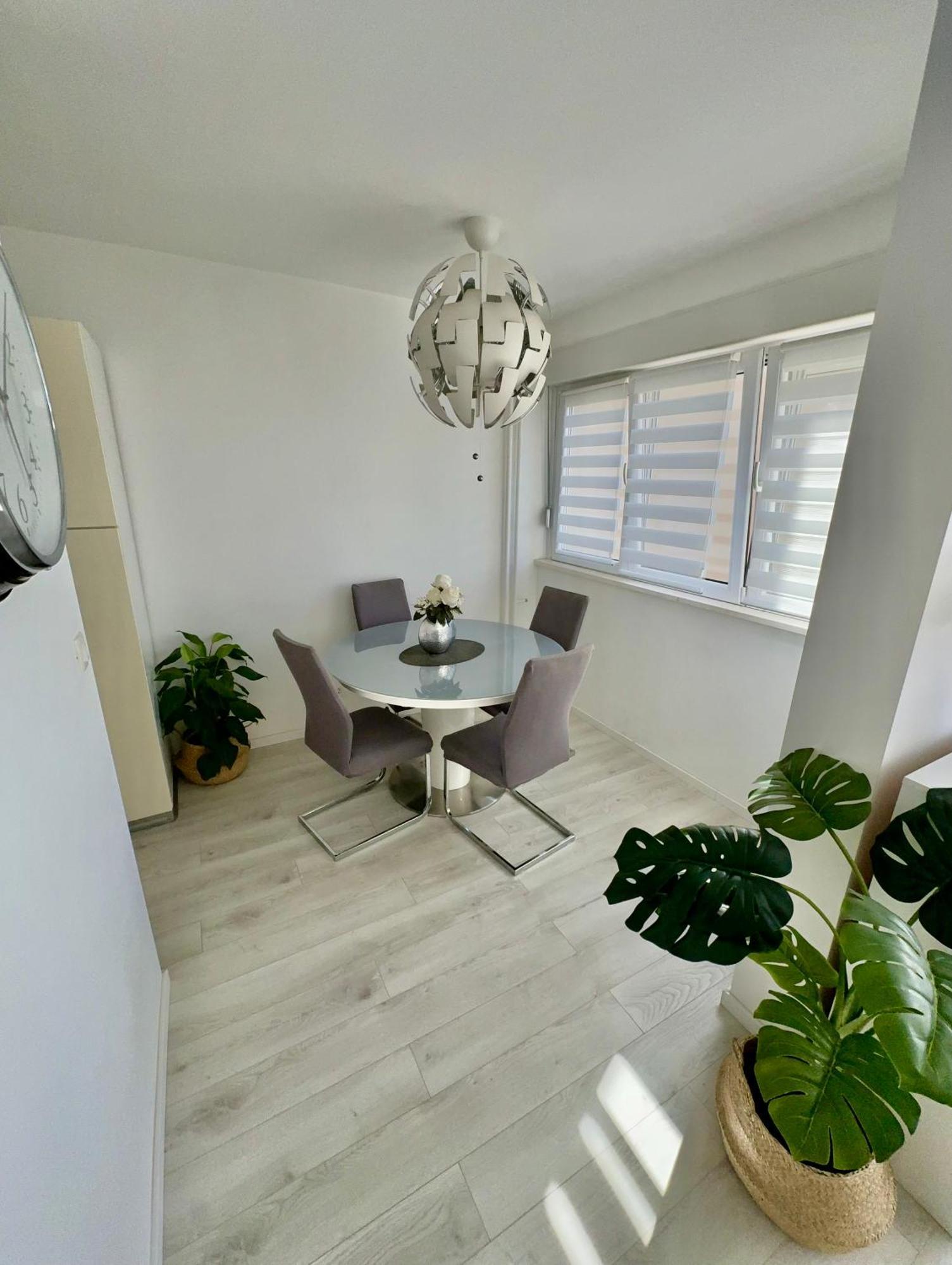Lucee Apartment