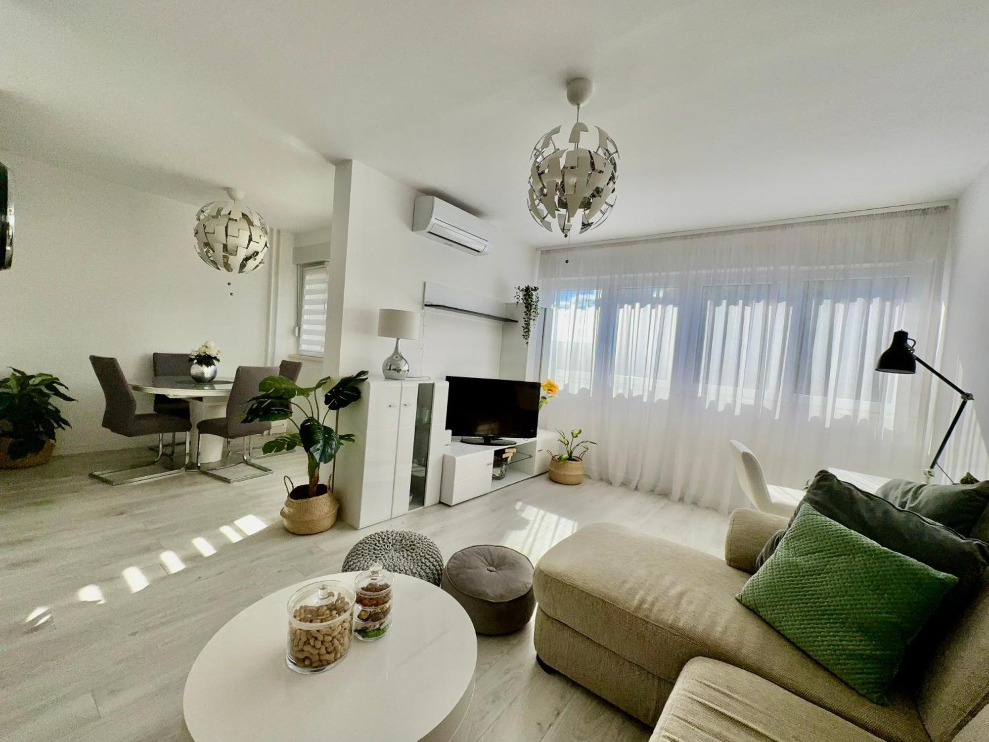Apartment Lucee *