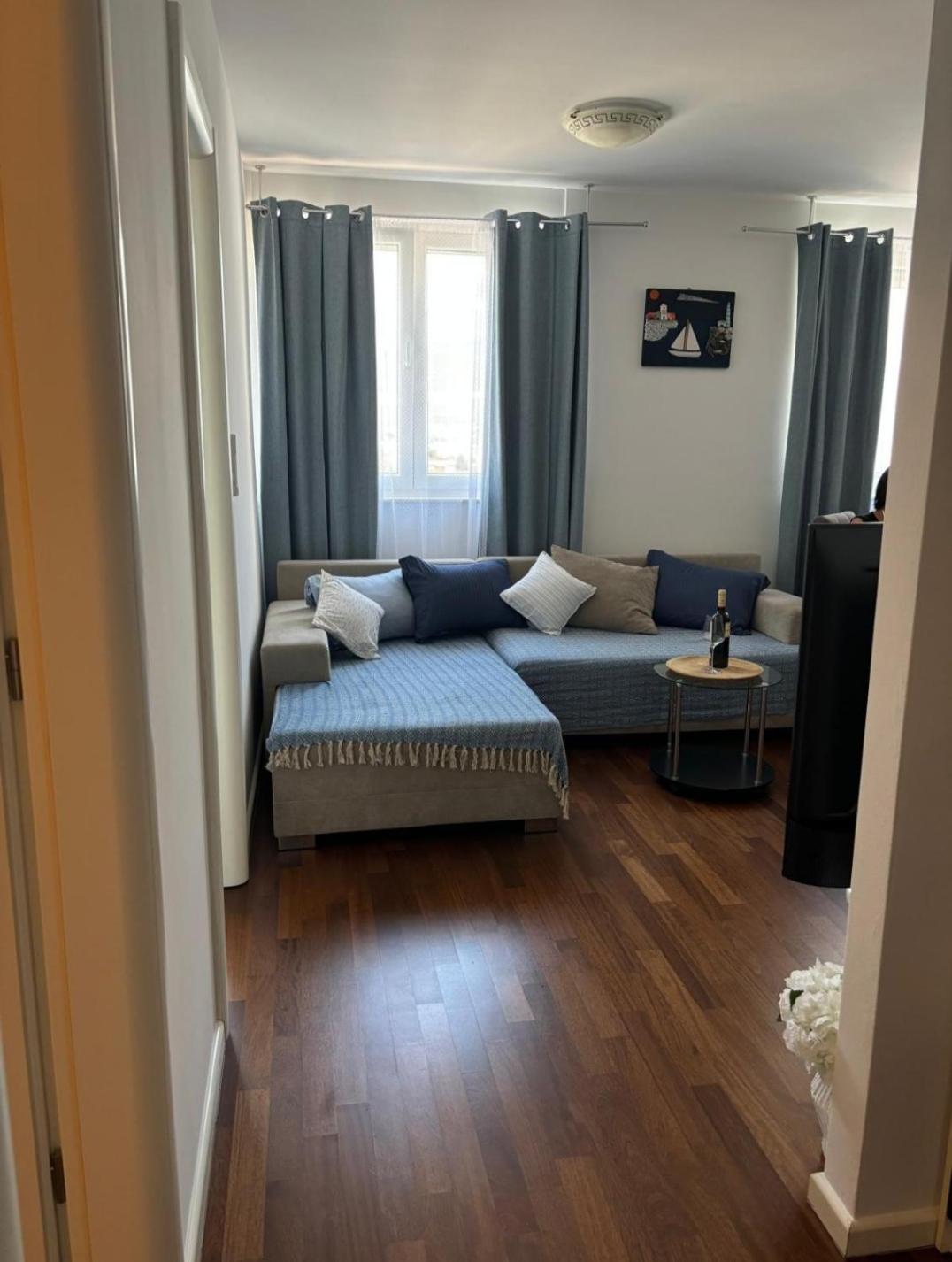 Apartment Bura
