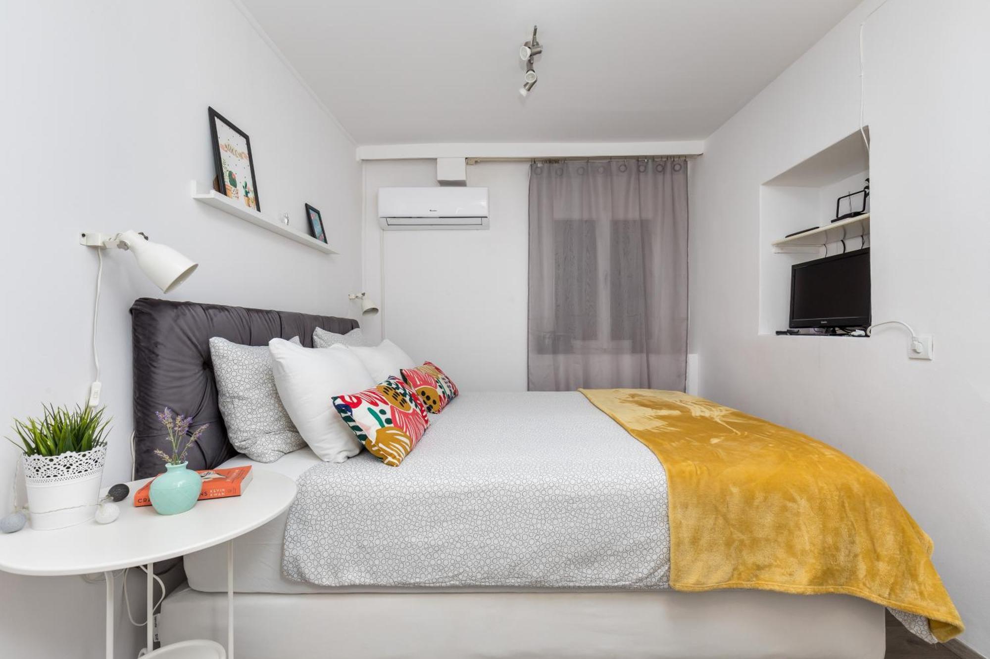 Diocletian's Palace Studio Prime Location, Budget-friendly Apartment Split