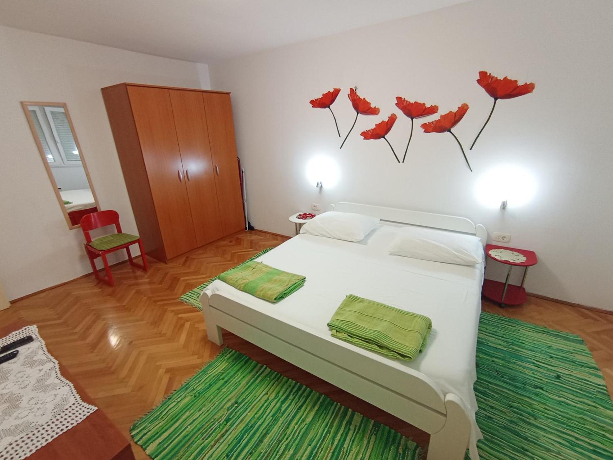 Calluna Apartment Split