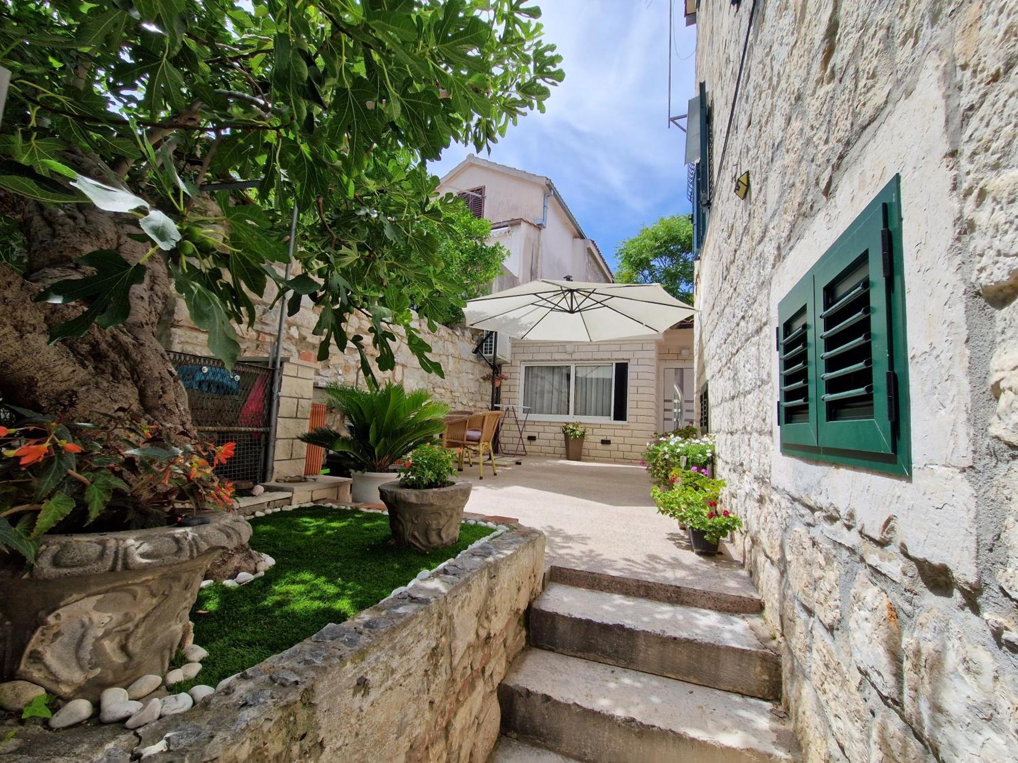 And Nona Stella Guest house 3*