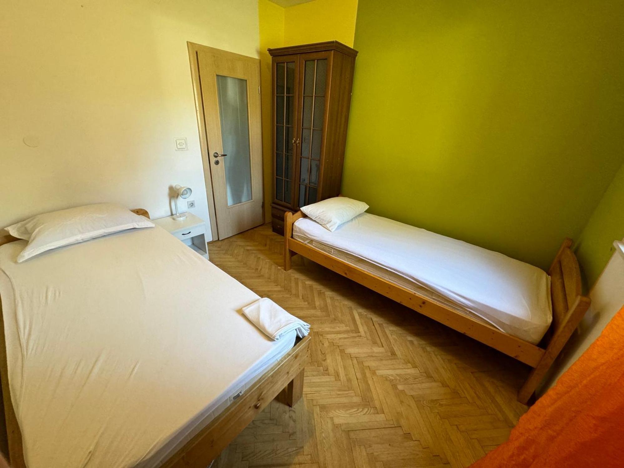 Attractive High Quality Friendly Apartment Split