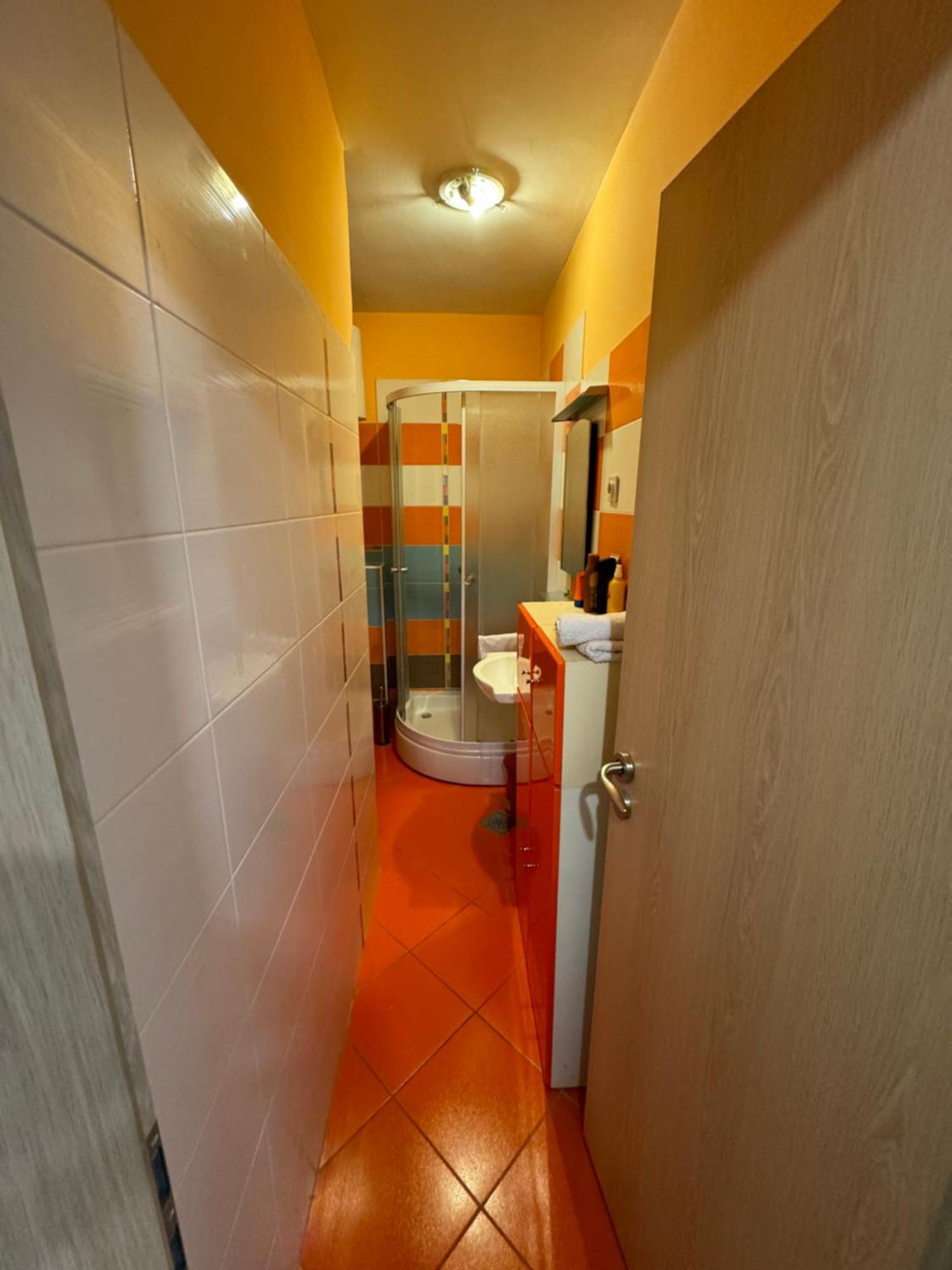 Attractive High Quality Friendly Apartment