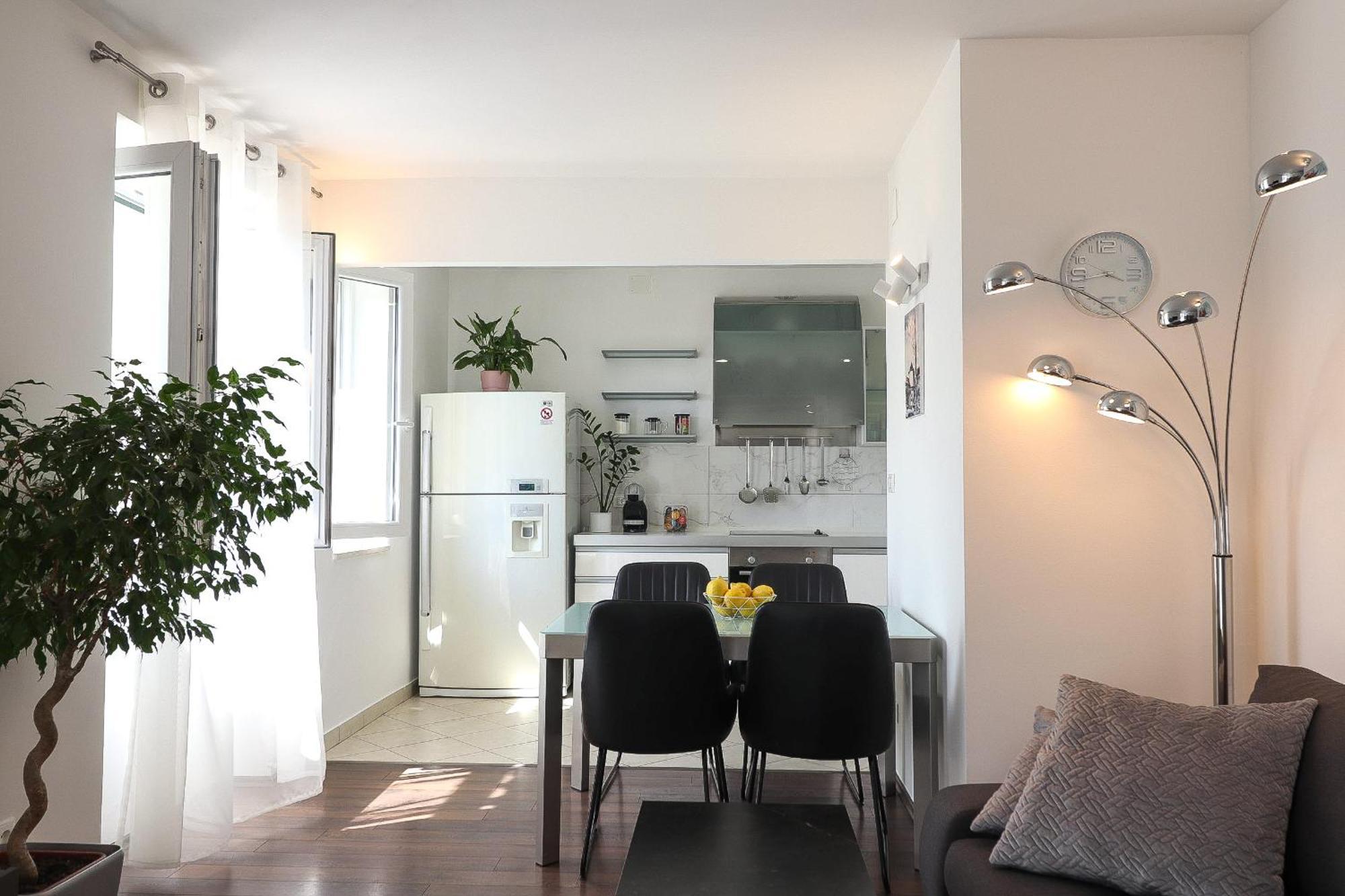 Center Sunset Penthouse Apartment