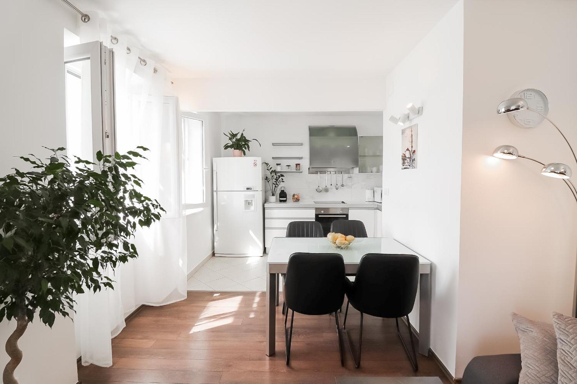 Apartment Center Sunset Penthouse *
