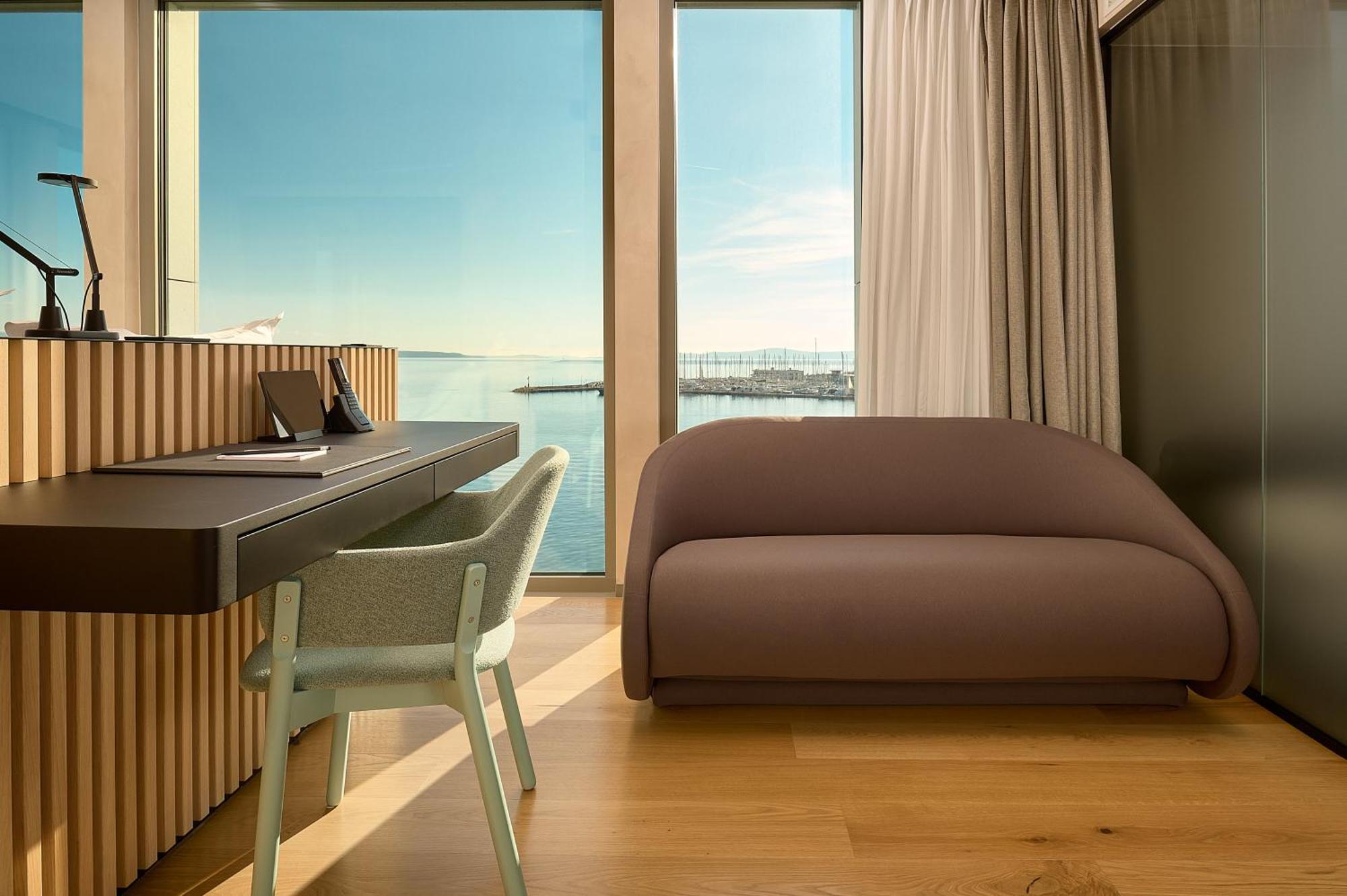 Ambasador Hotel 5*