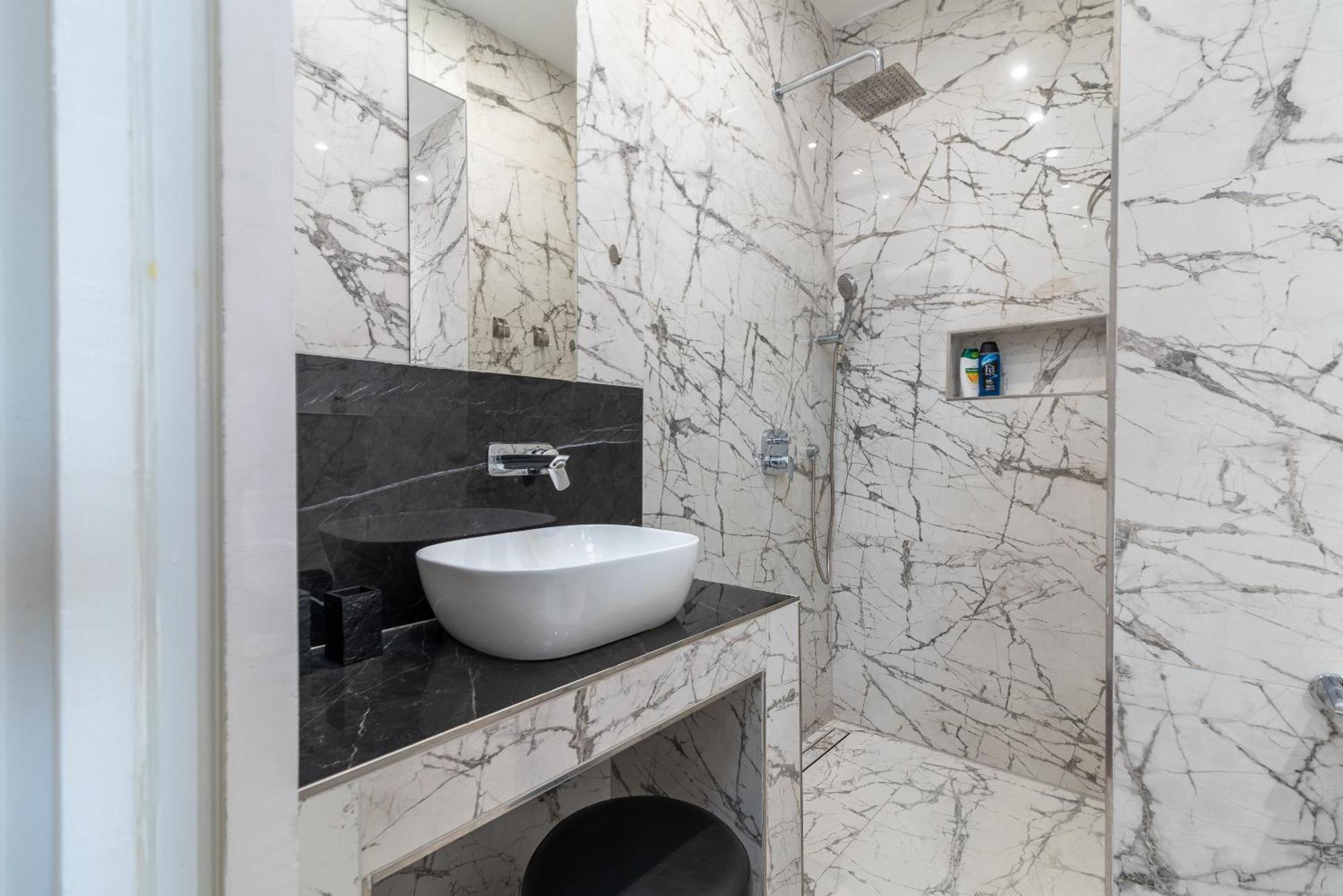 Guest house Antares Luxury 1 *