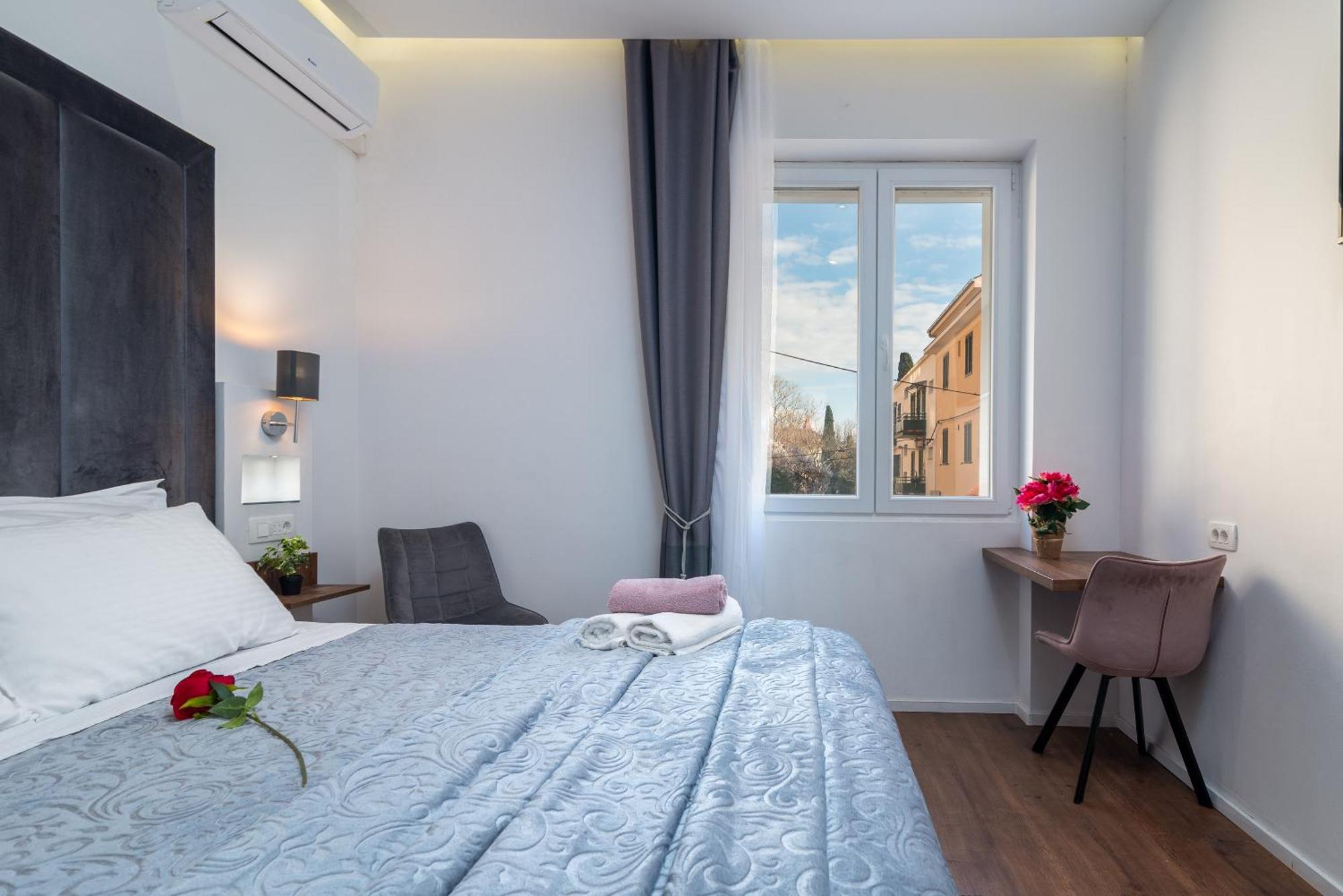 Guest house Antares Luxury 1 *