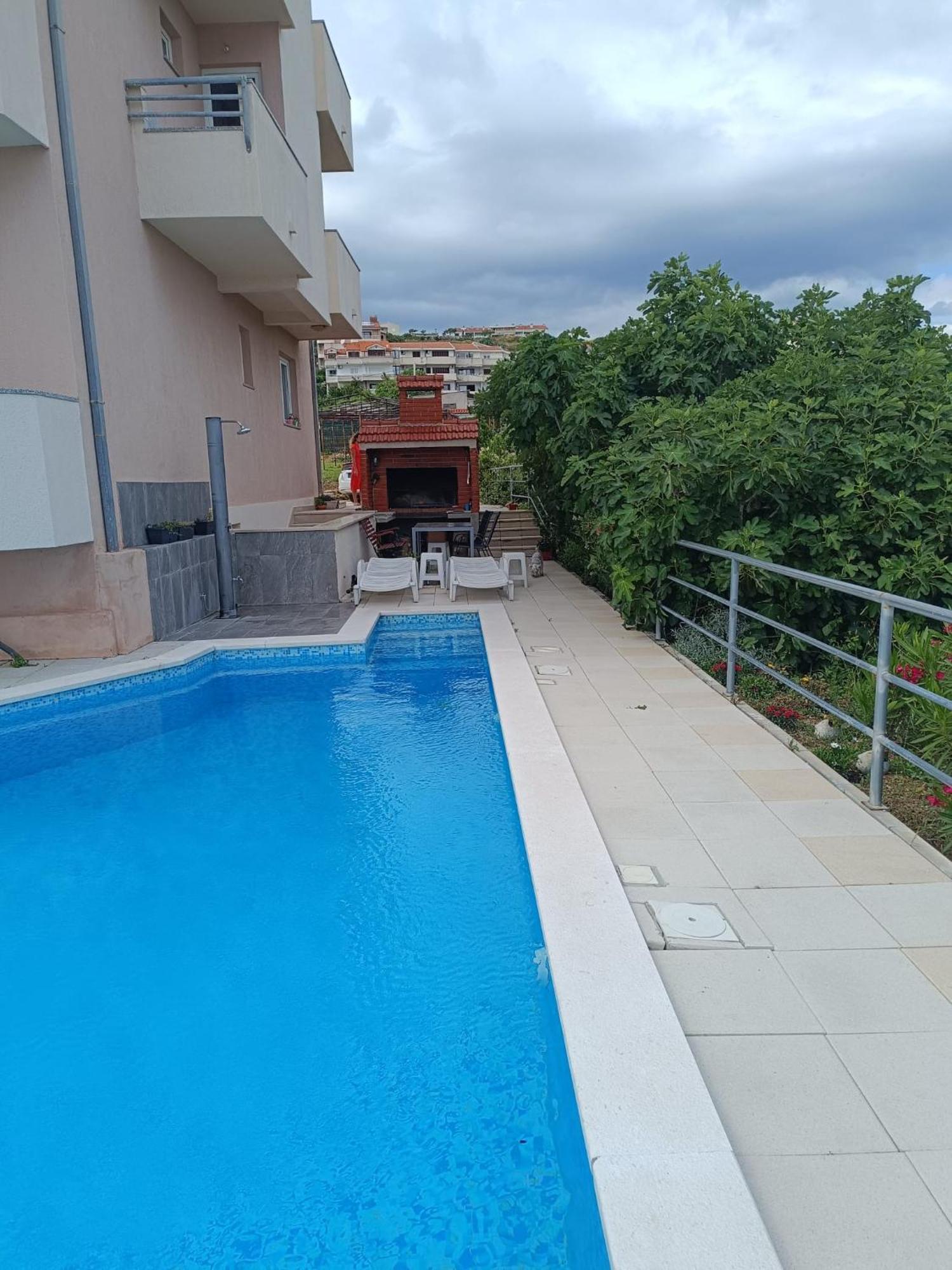 Apartamento Lo - With Swimming Pool