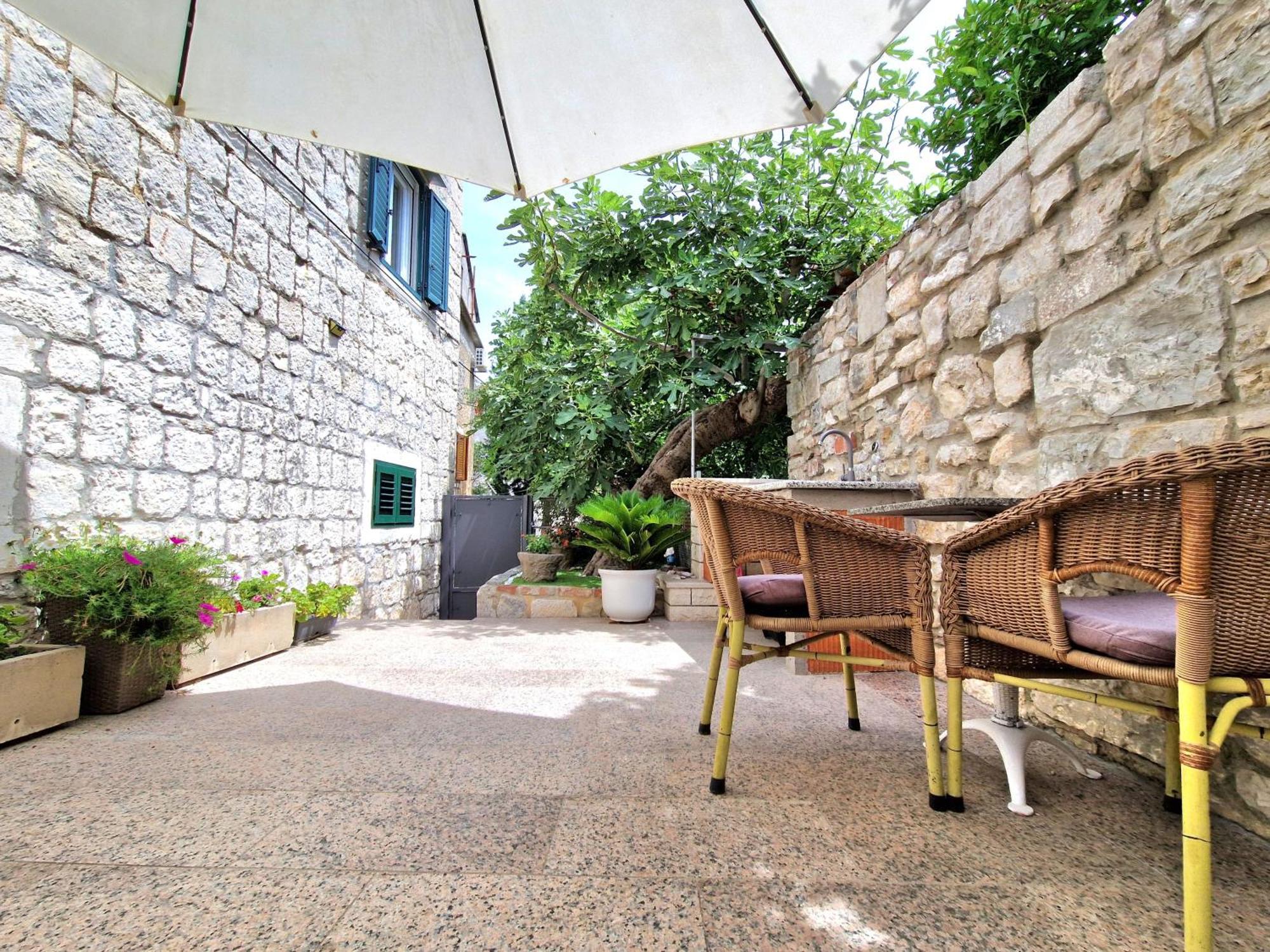 And Nona Stella Guest house Split