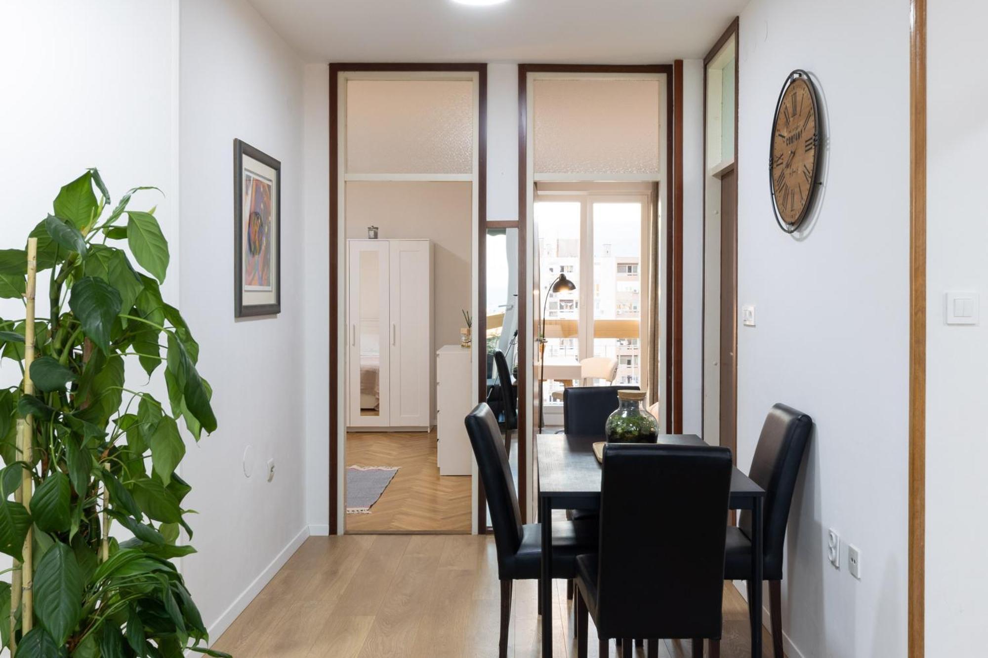 Apartamento Tranquil Retreat W/ Balcony Sea View & Workspace *