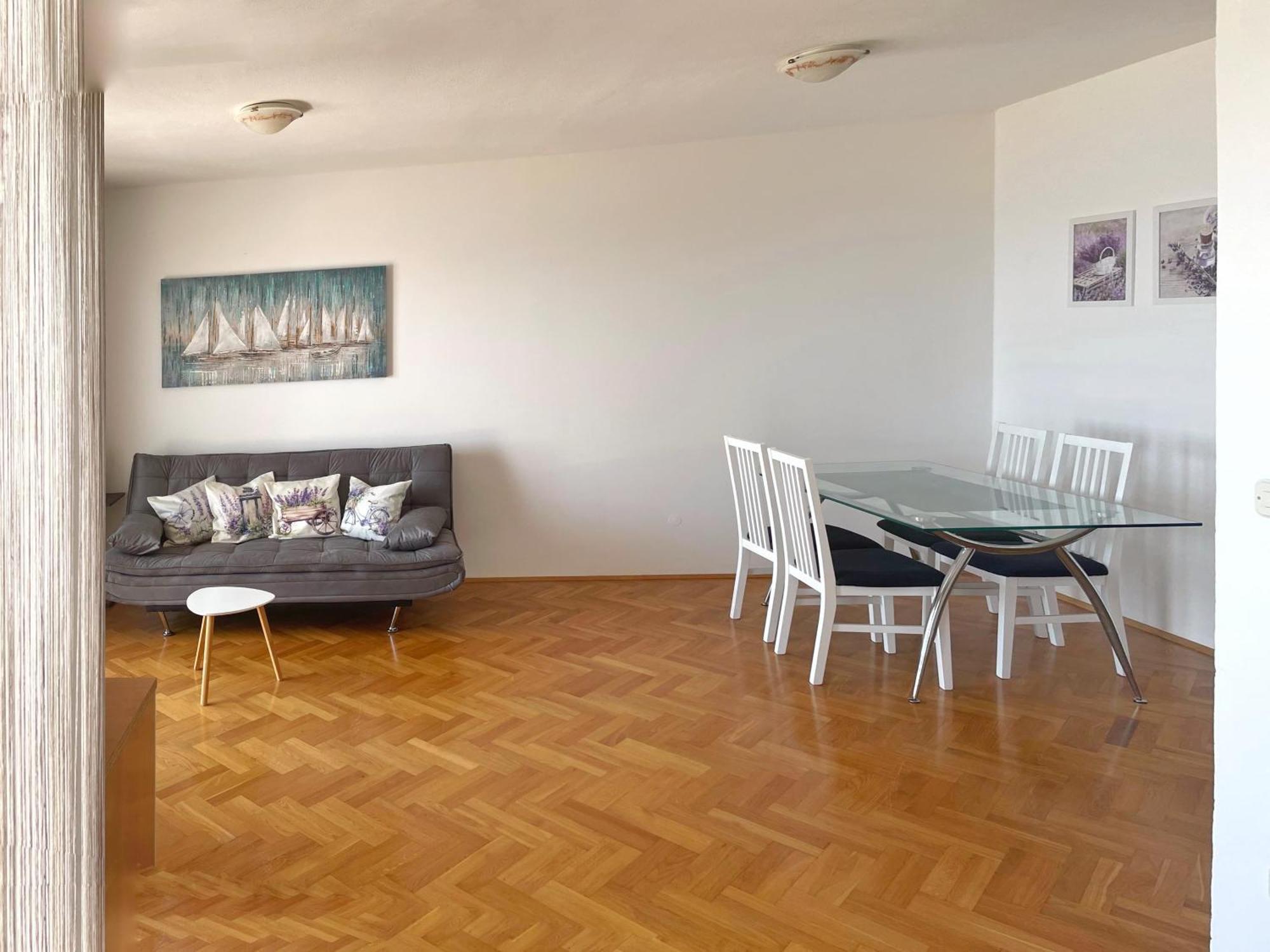 Apartment Lo- Sunny Sea View Split