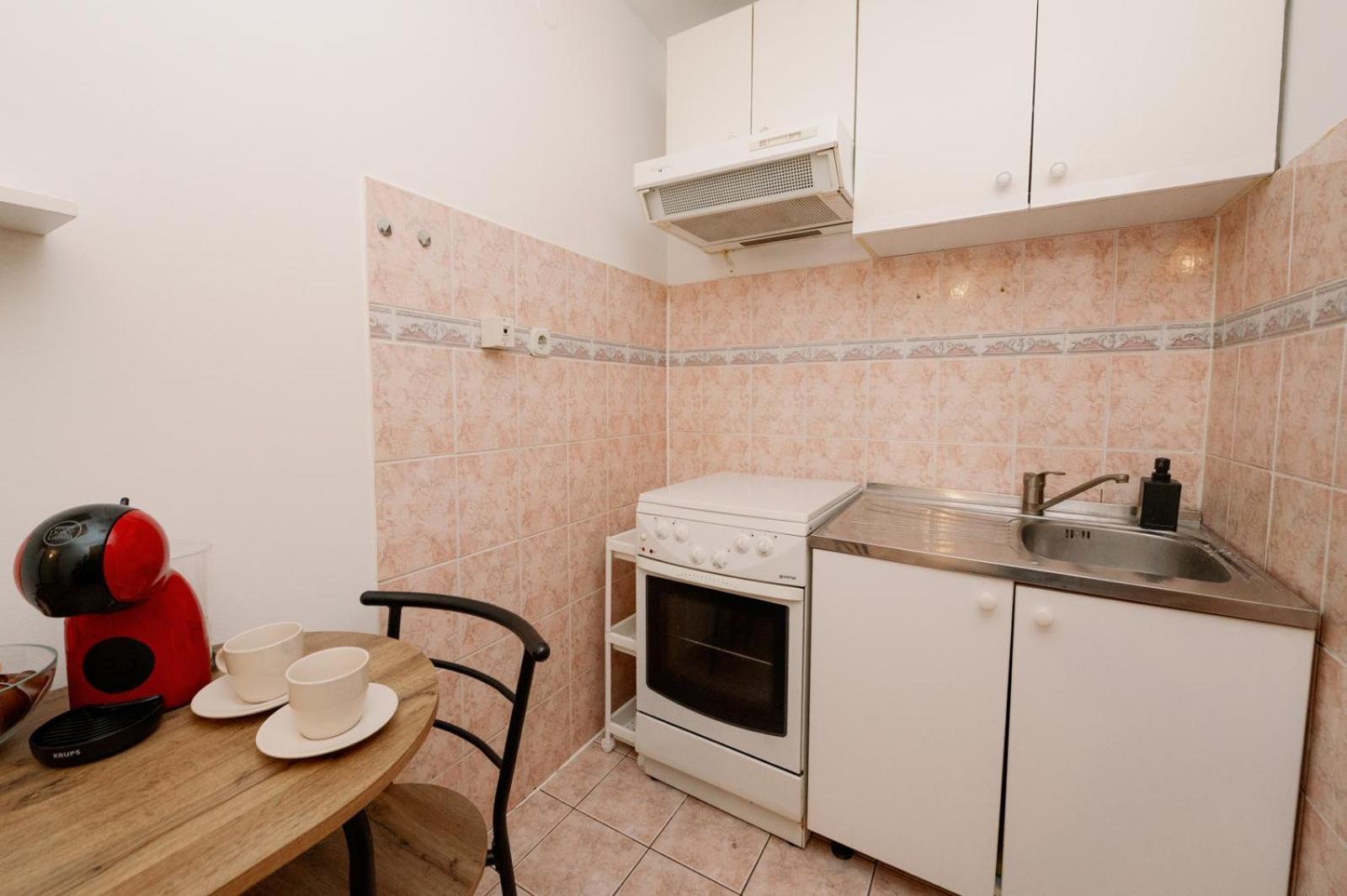 Luxury Centre & Apartment