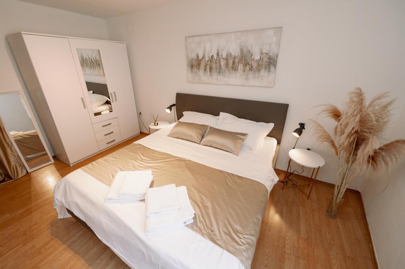 Apartment Luxury Centre &