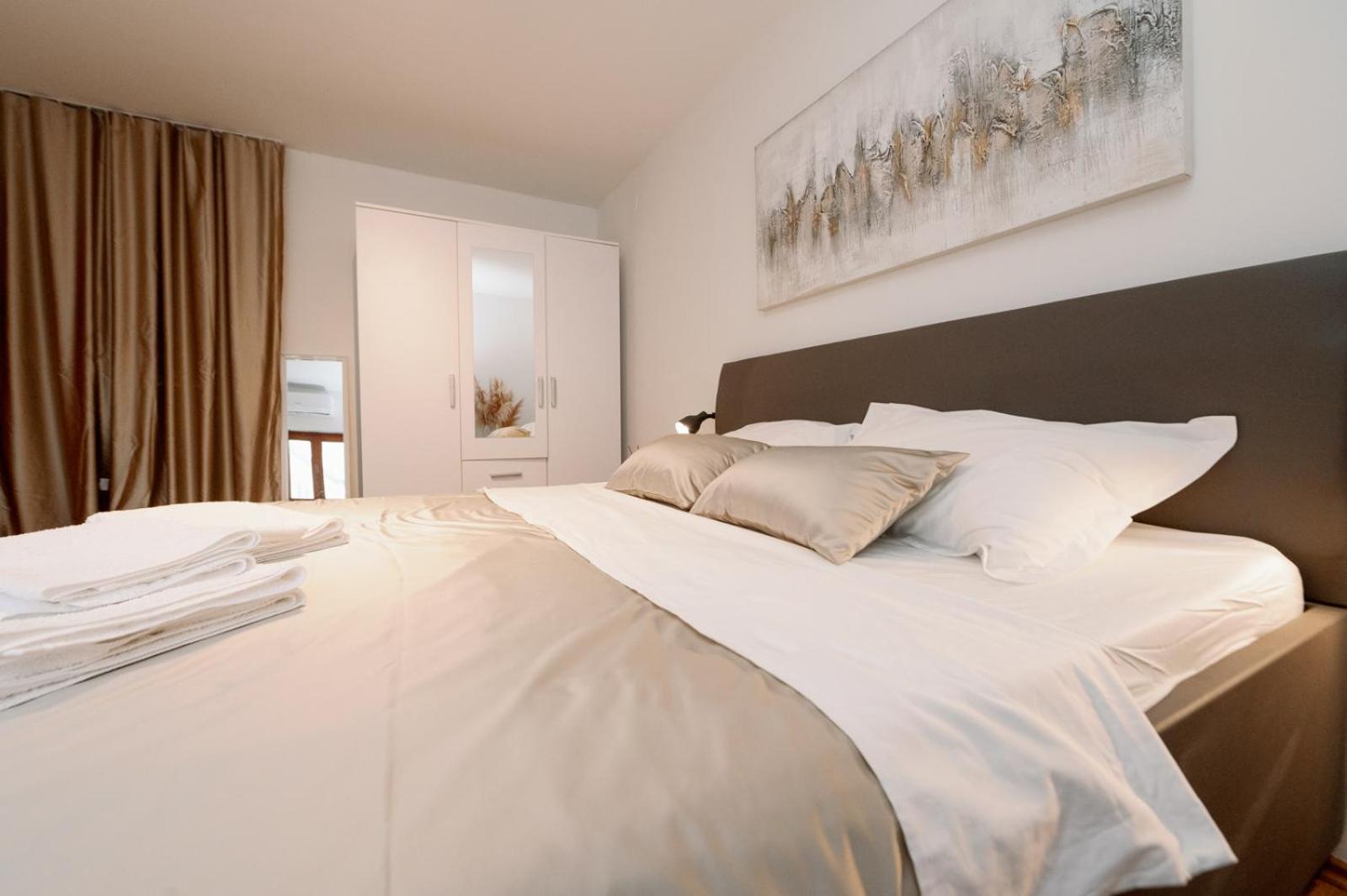 Apartment Luxury Centre & *
