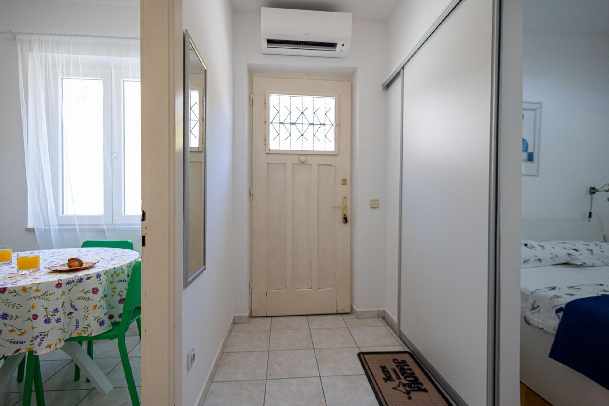Koki's Nest Apartment Split