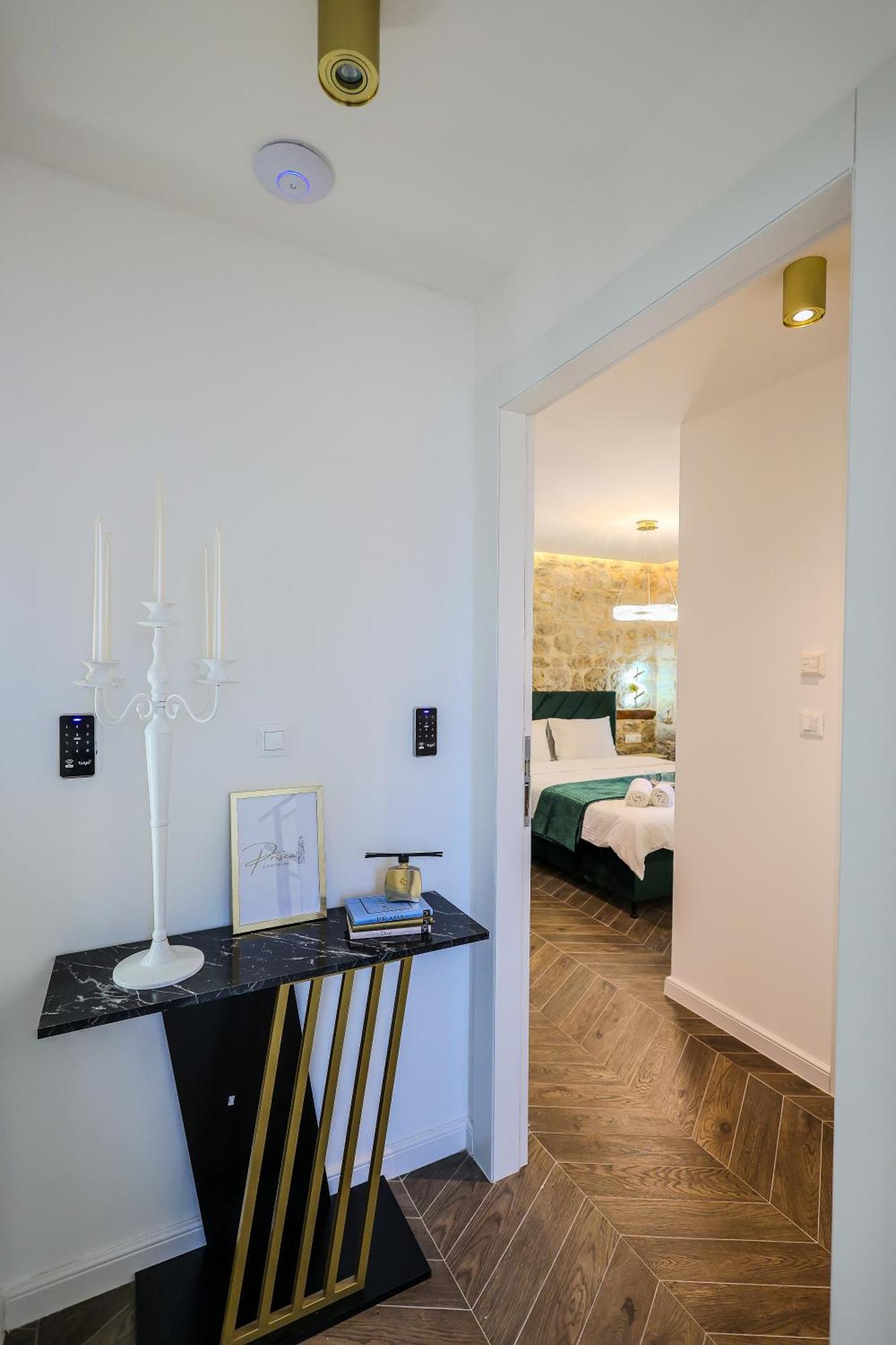 Prisca Luxury With Breakfast Split