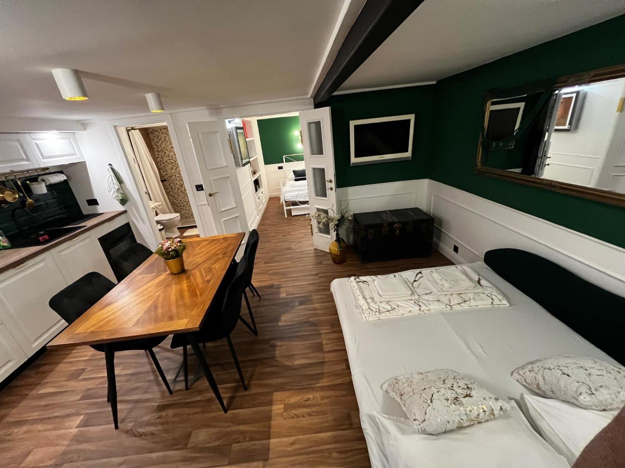 Db Interiors Apartman *