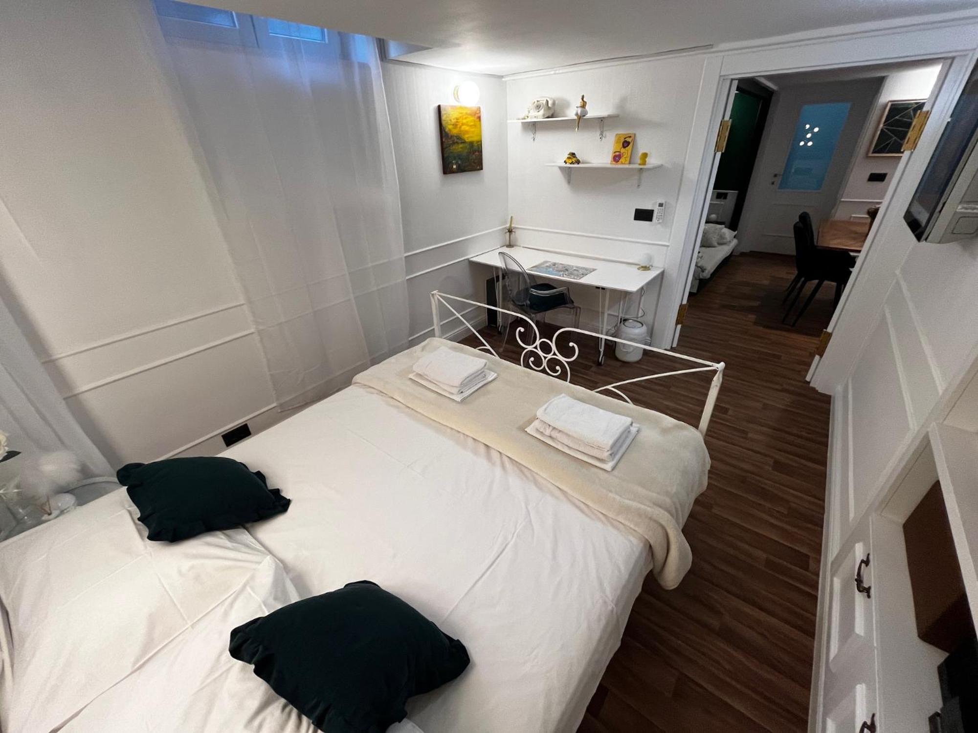 Db Interiors Apartman