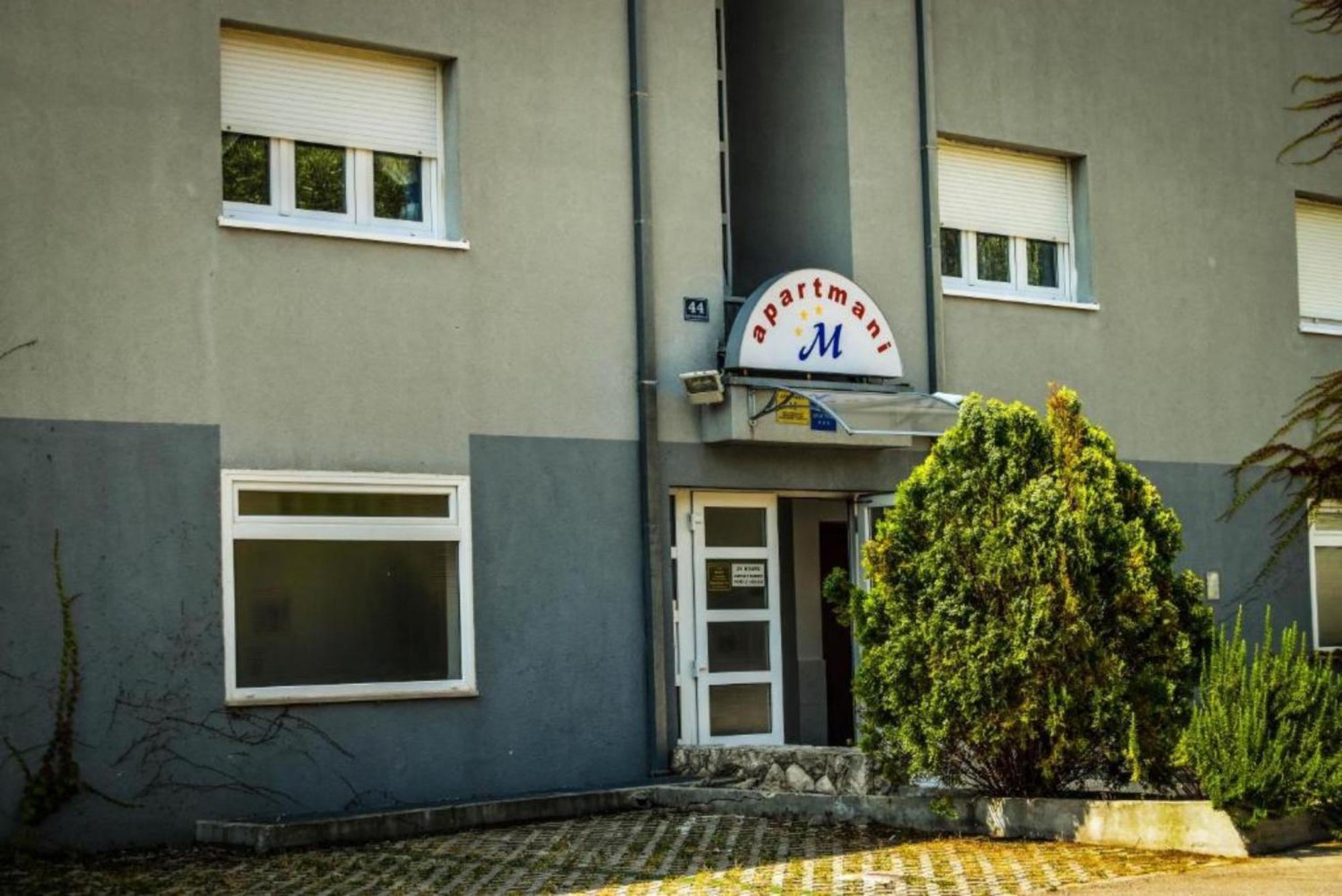 M Duplex
