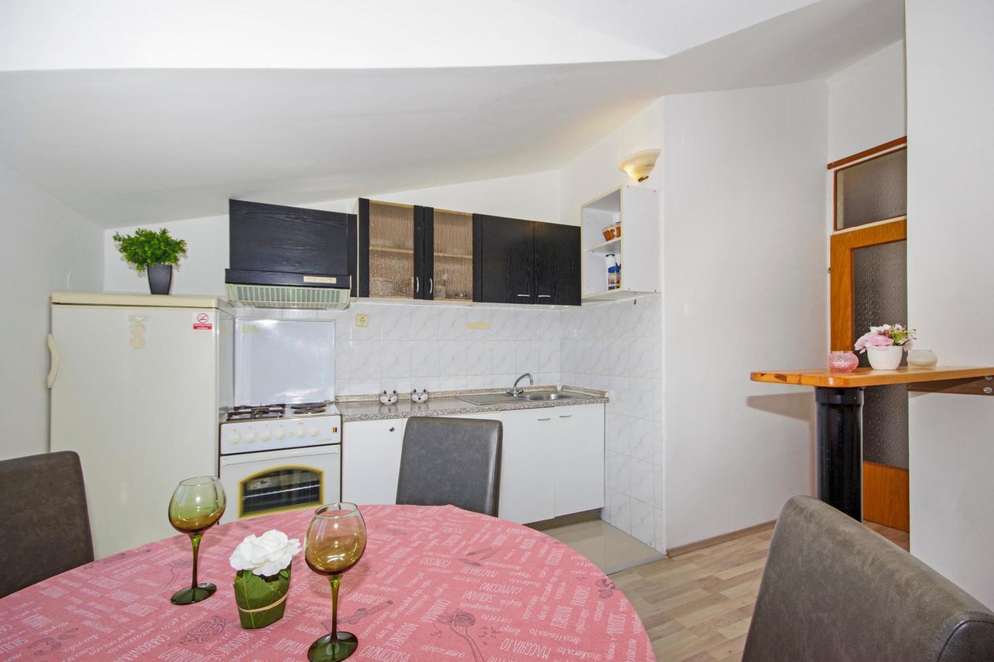 Holiday House *