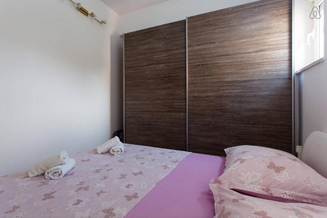 Holiday House *