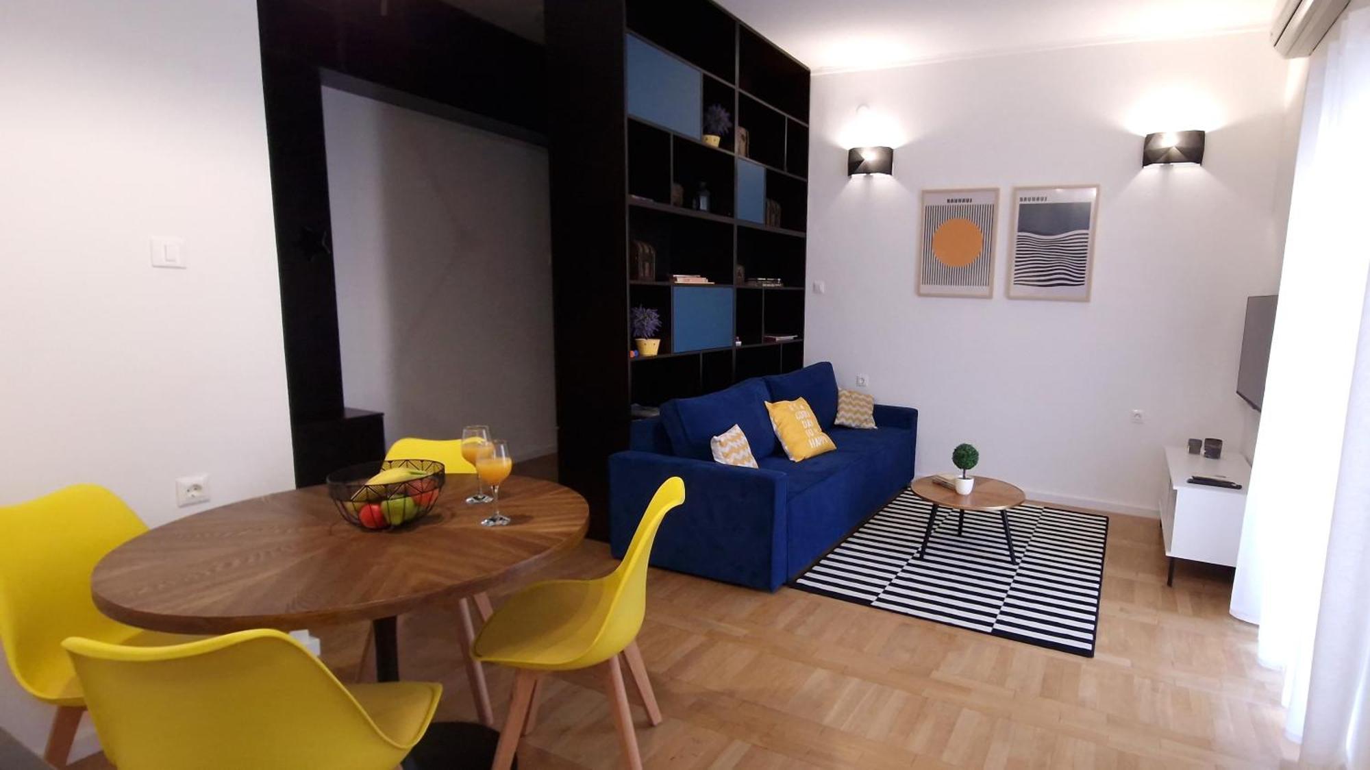 Apartment Happy Place