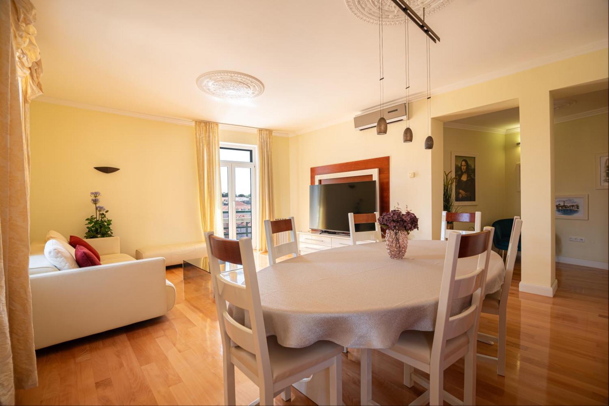 Luci Luxury Retreat *