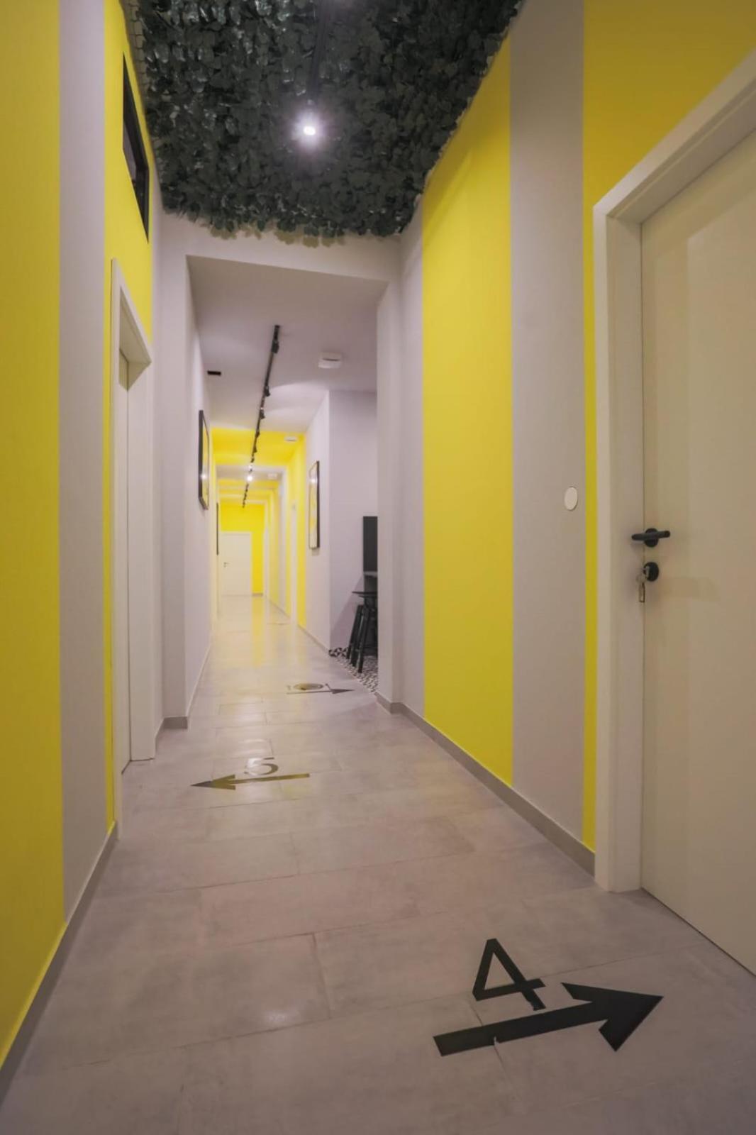 Hostel Cool ,