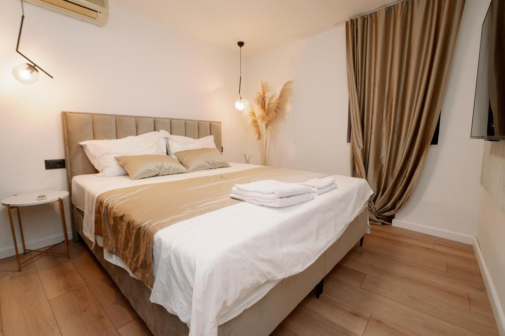 Apartment Luxury Centre &