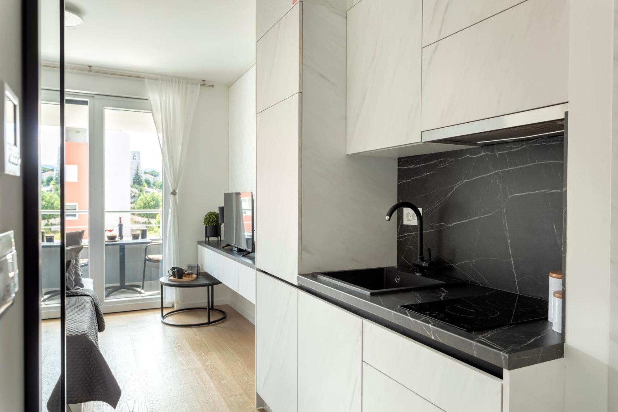 Apartment Elena Elua *