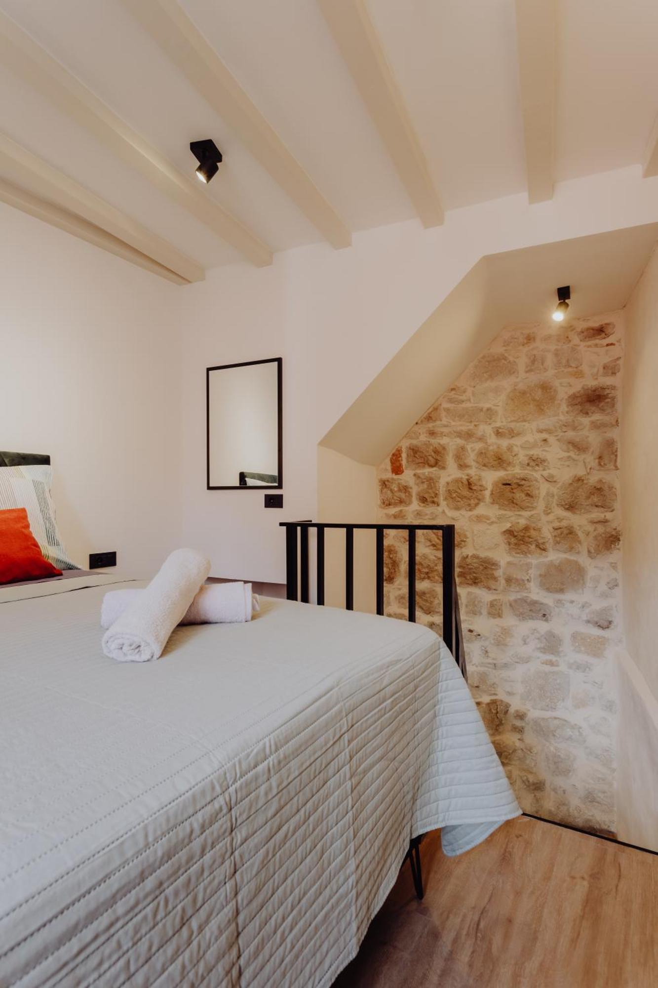 Apartman Twenty 5 *