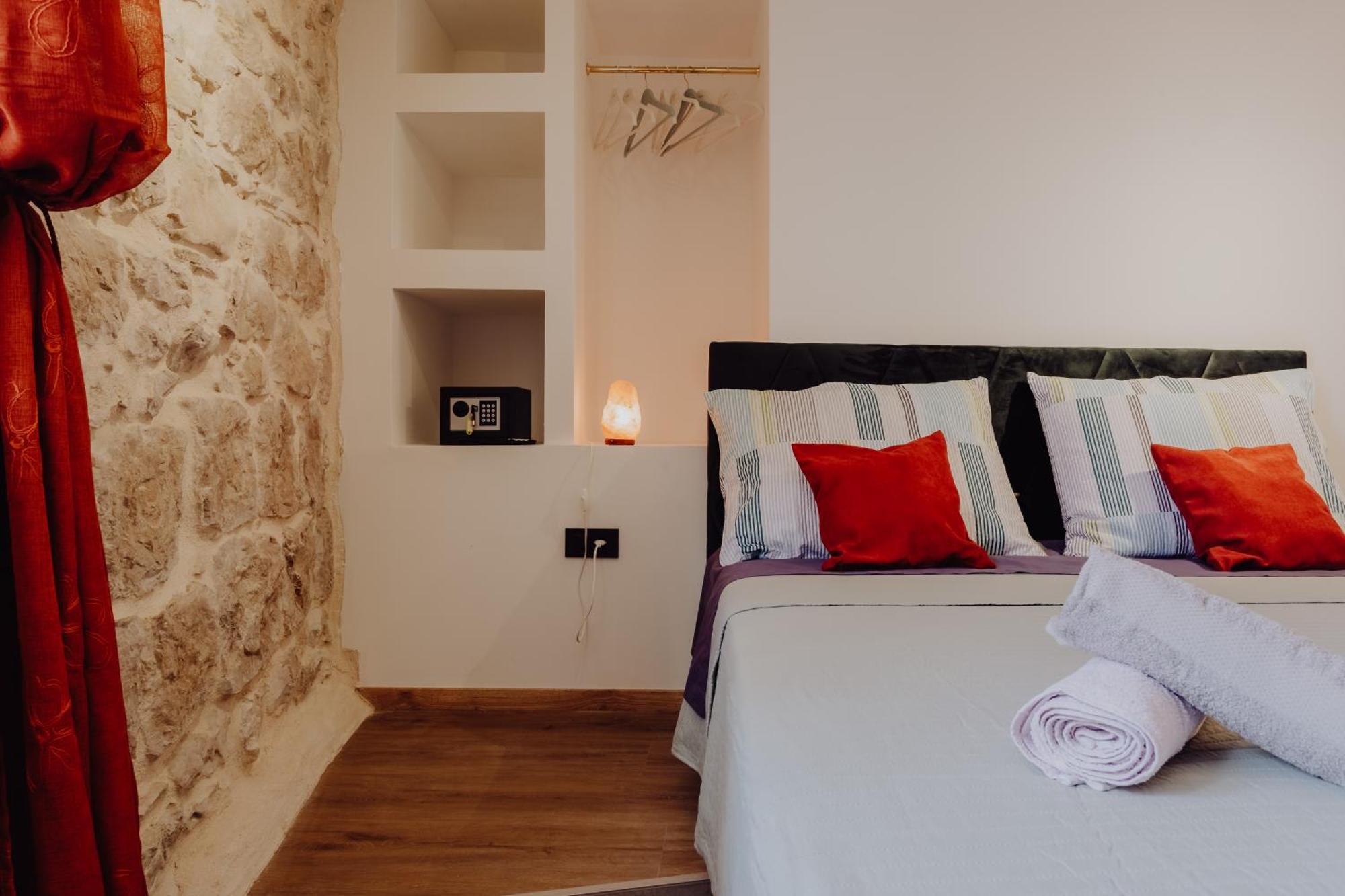 Apartman Twenty 5 *