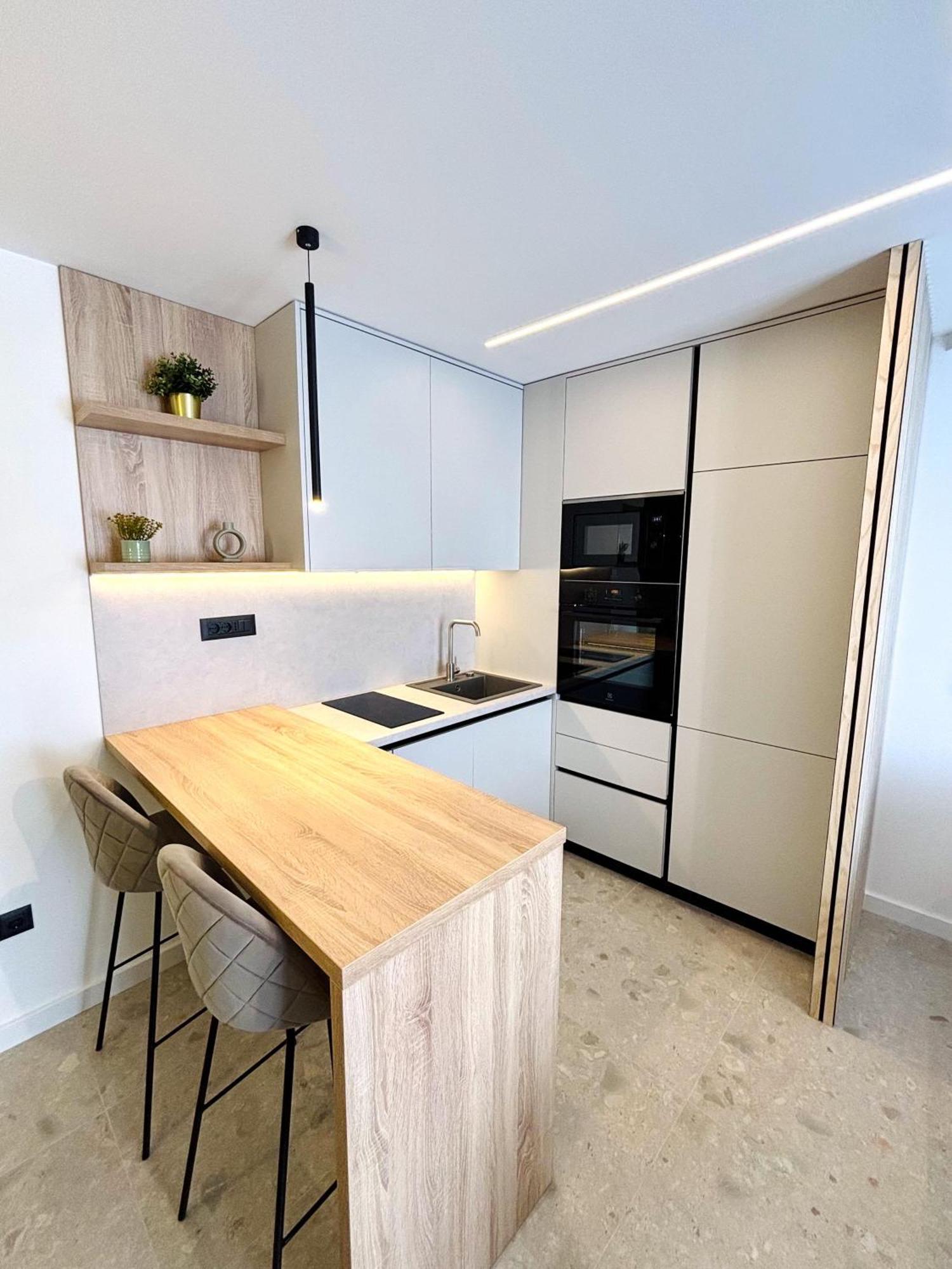 Marthinis Luxury Split