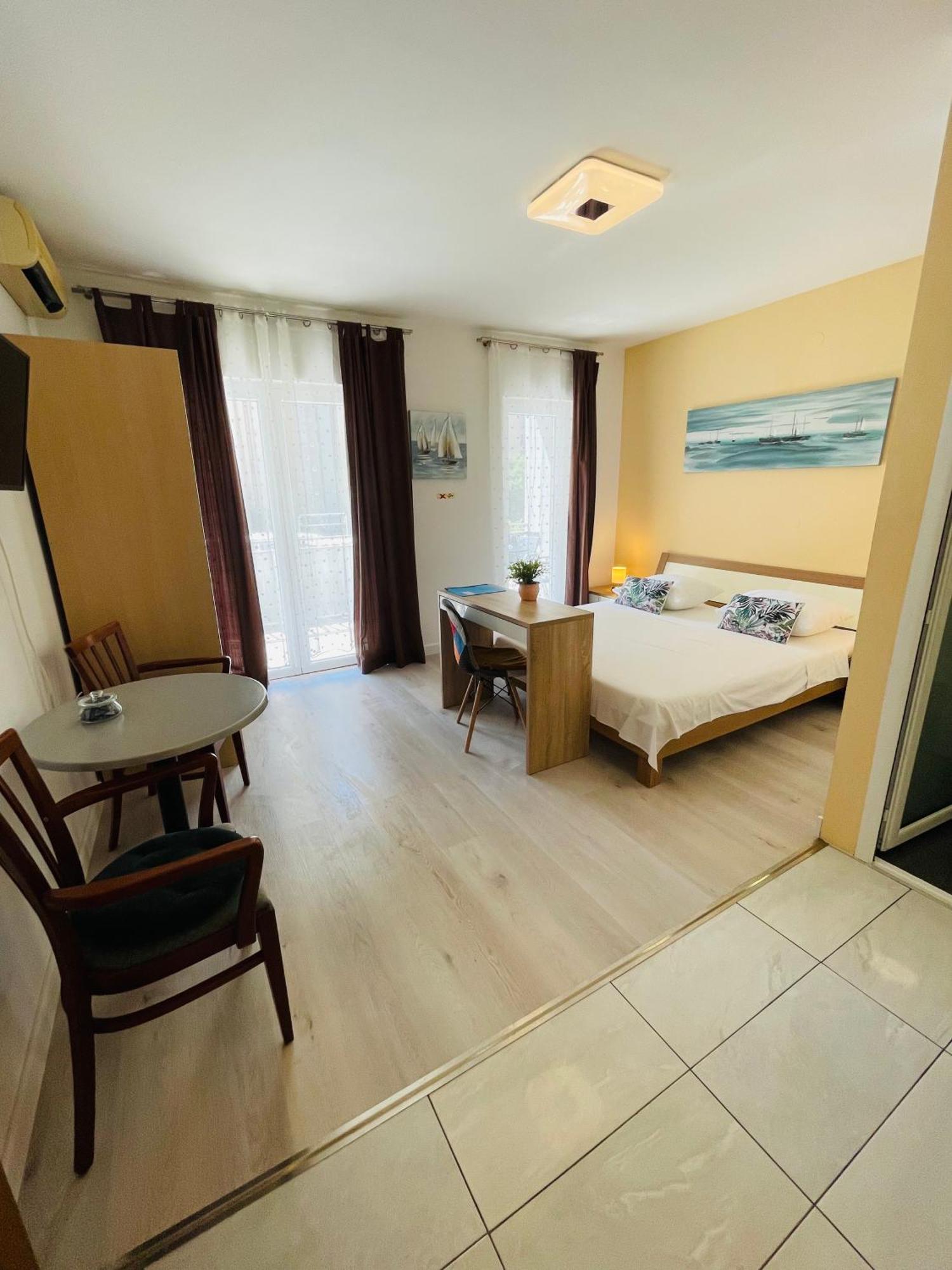 Casa de hóspedes Apartmans And Madunic I Split