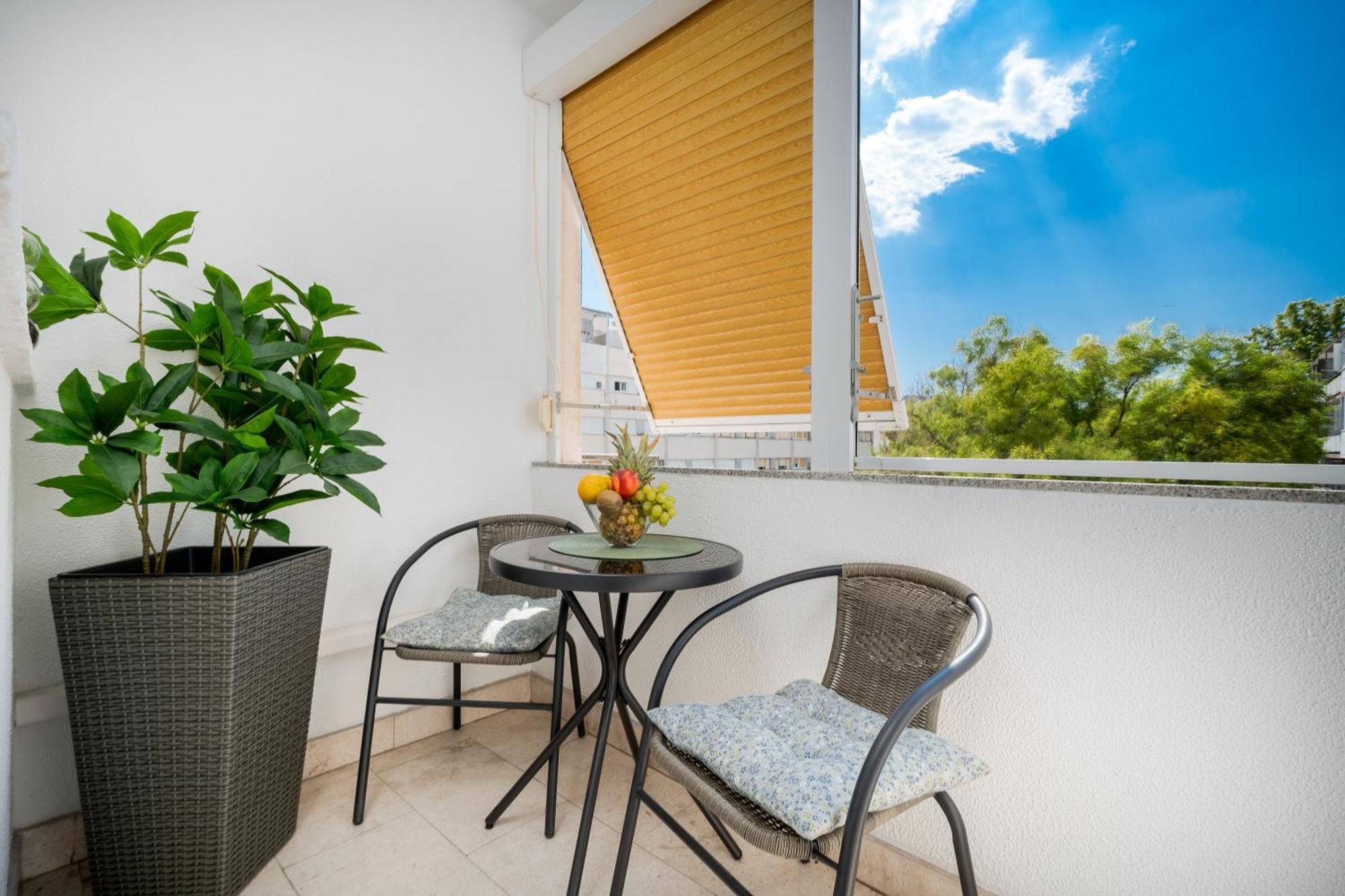 Experience Of Apartment *