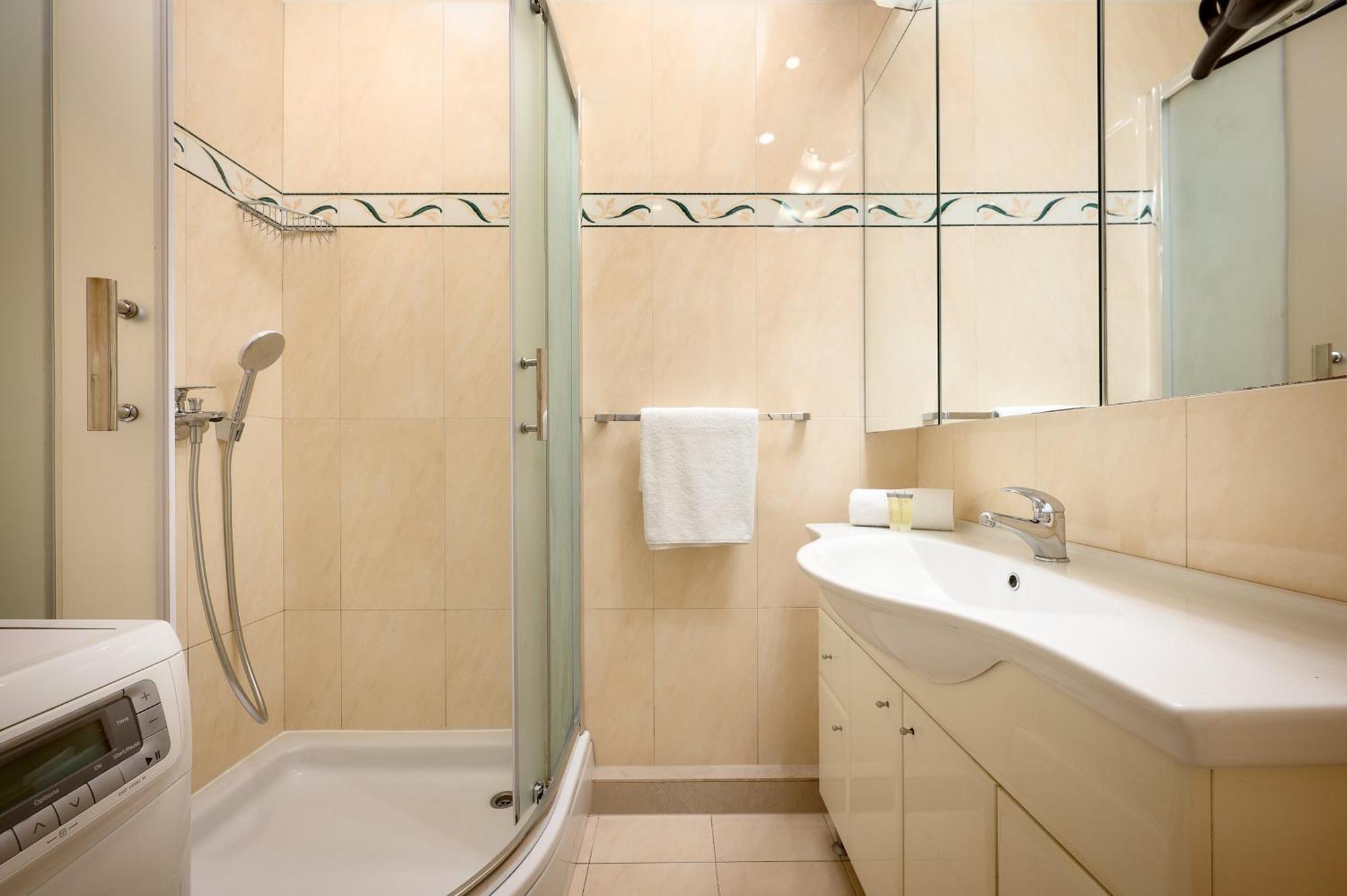Royal Bed & Breakfast 4*