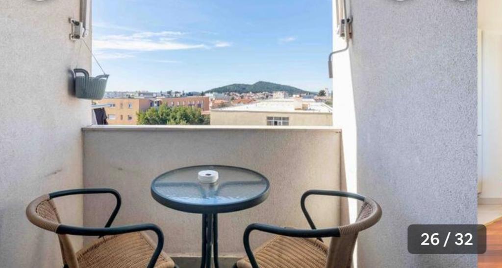 Capital Apartment Split