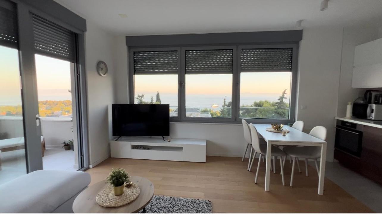 Splendid View Apartment *