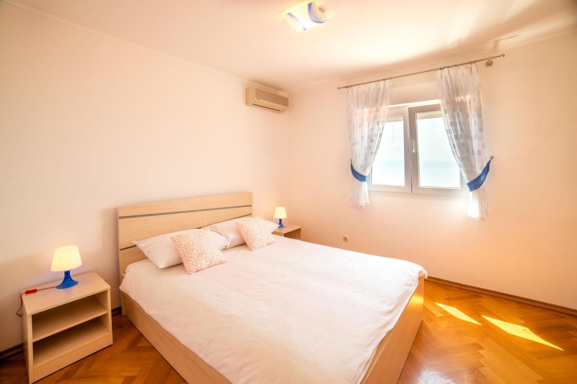 M Duplex