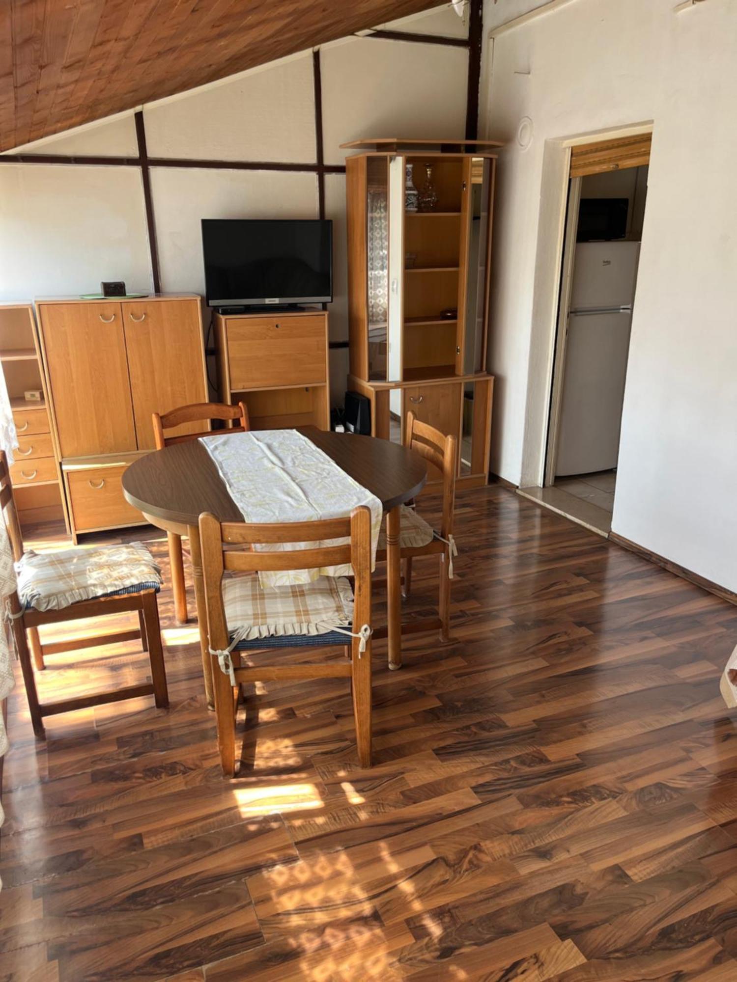 Apartment Three Bedroom Laura