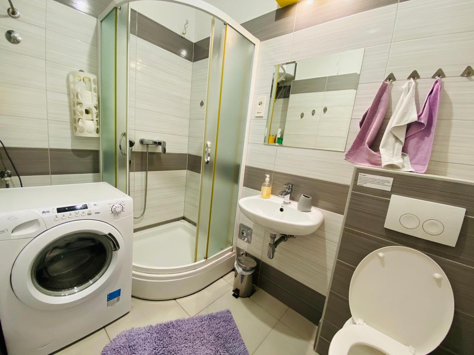 Violet Sea Breeze Apartment