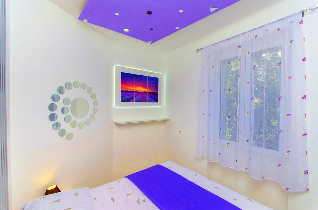 Apartment Violet Sea Breeze Split