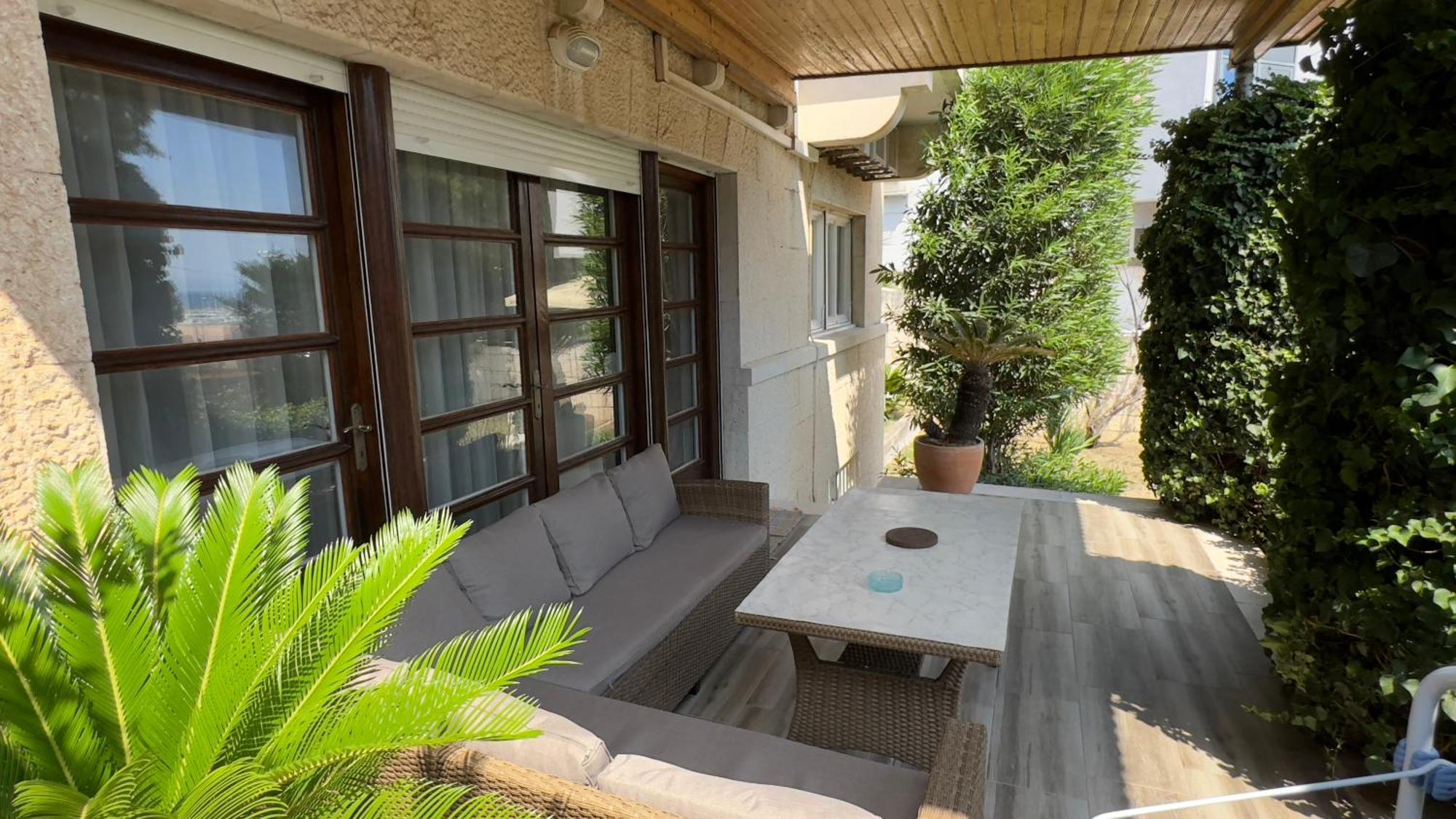 On Location, With Sea View And Exotic Garden Split