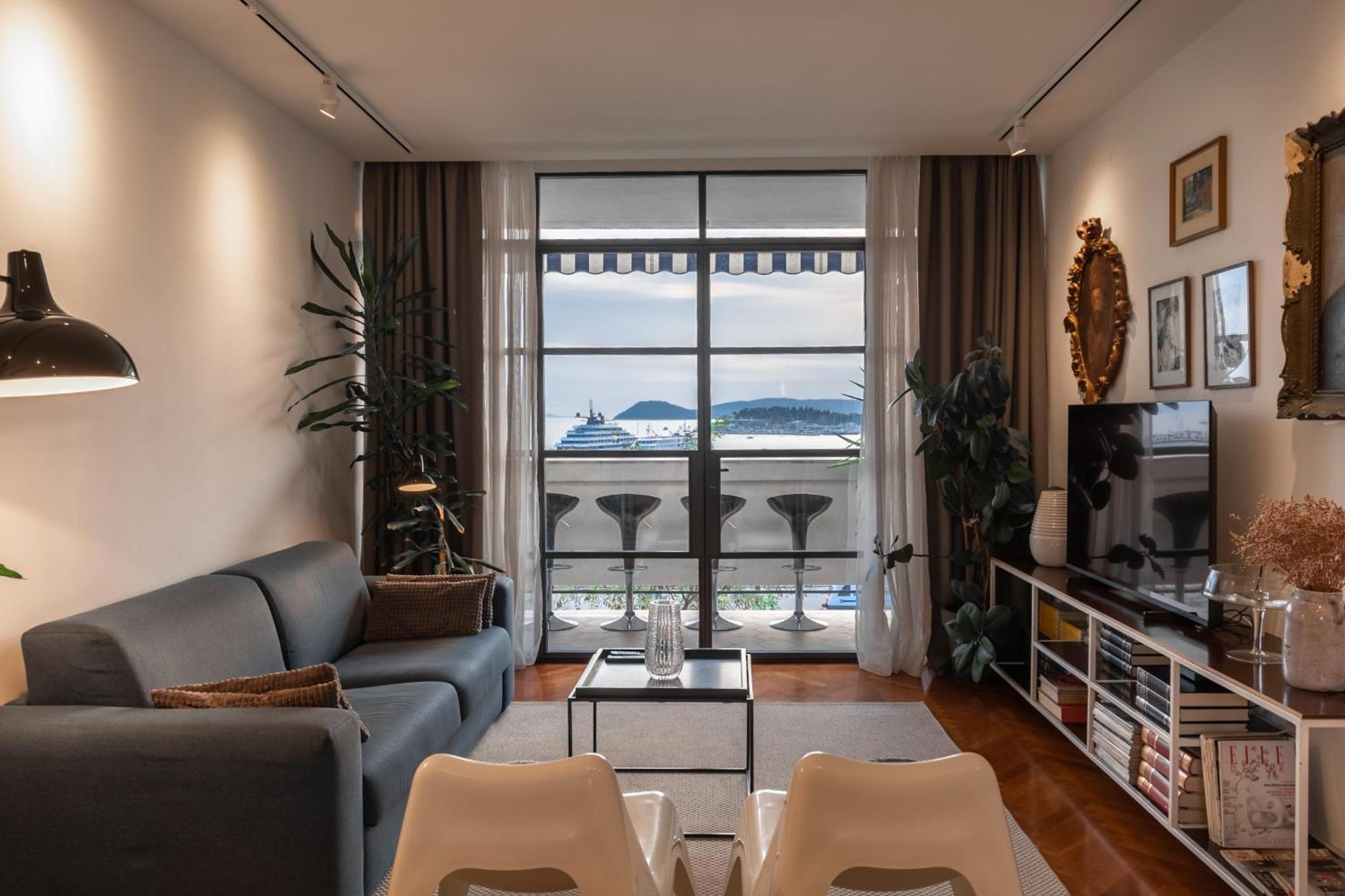 Bregos Superior - Unique Design 3-br - Unbelievable Panoramic View Of - Walking Distance From Unesco Palace And Bacvice - Free Parking - Buralux Apartment Split