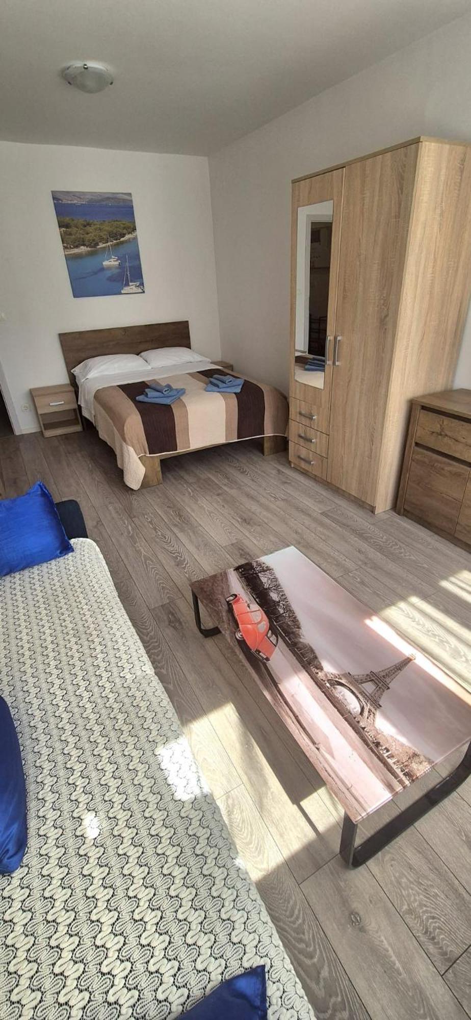 Indigo Apartment *