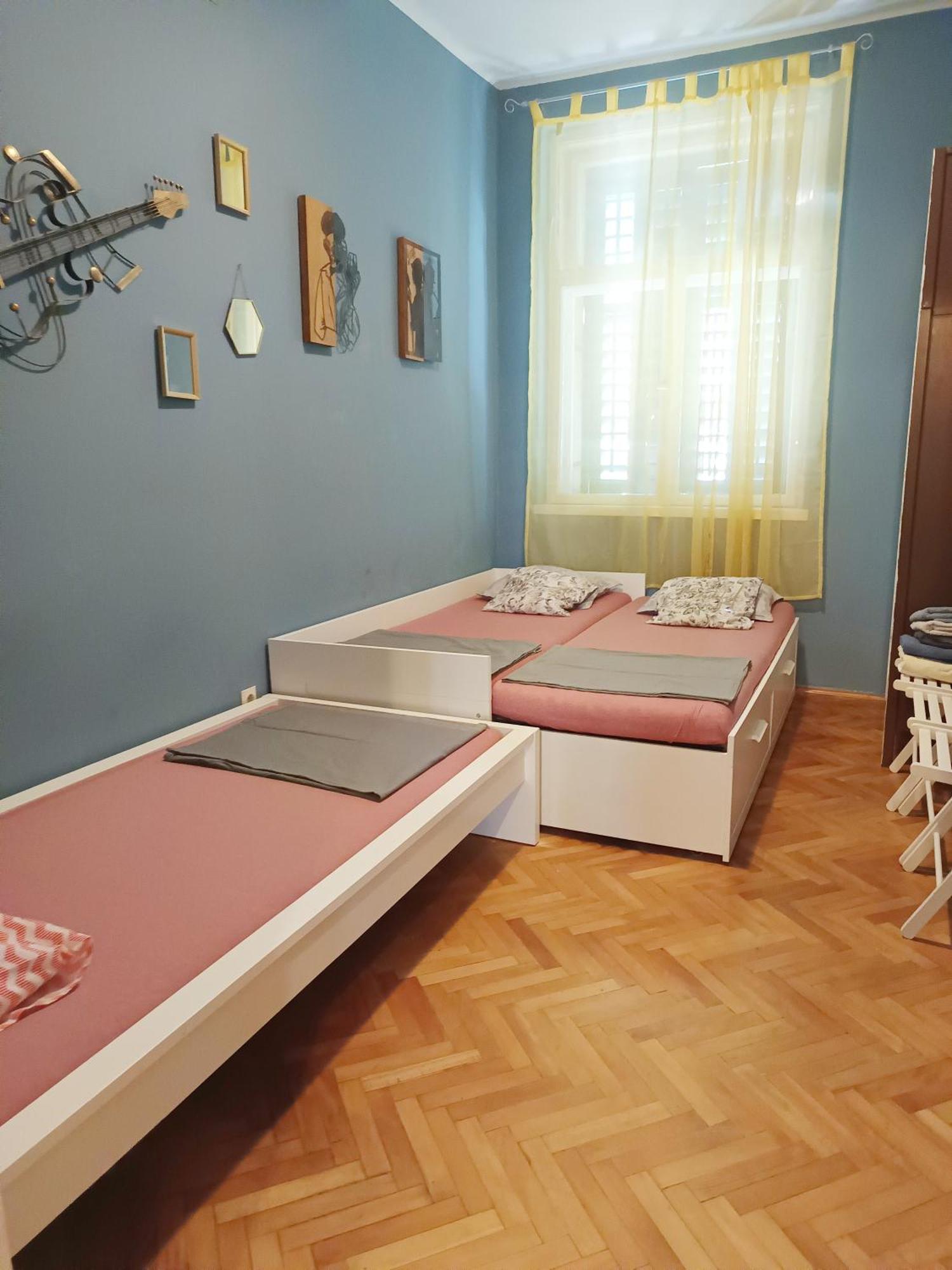 Apartment Sole Macula *