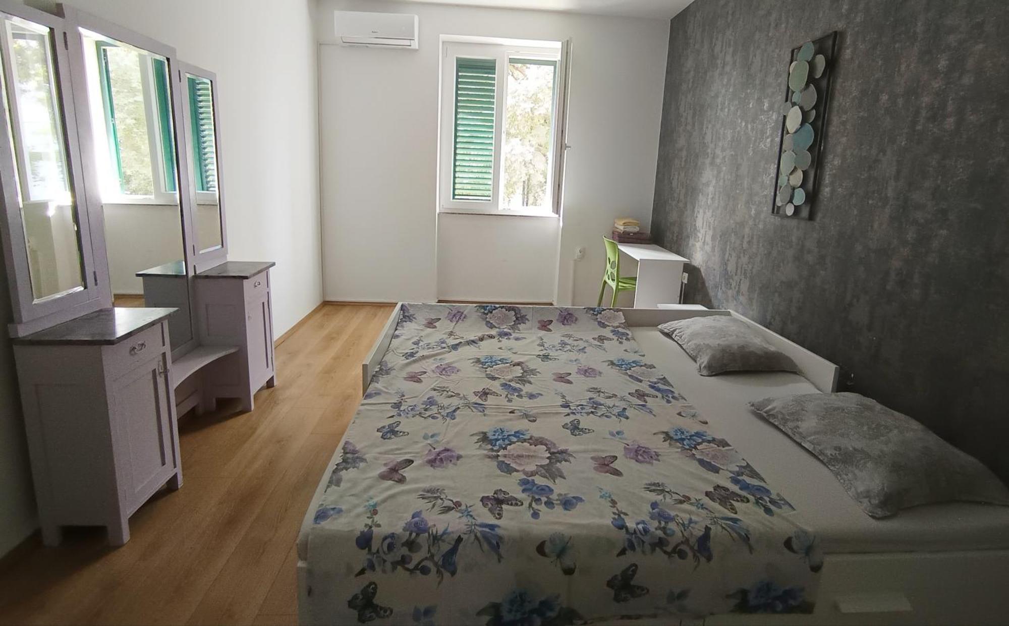 Bright And Colourful Luce -sandy Apartment *