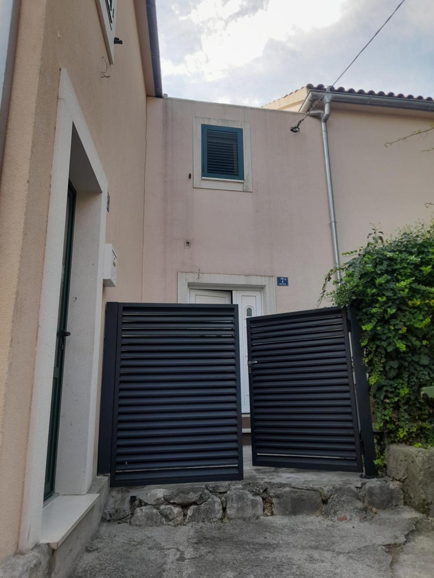 Apartamento Dota